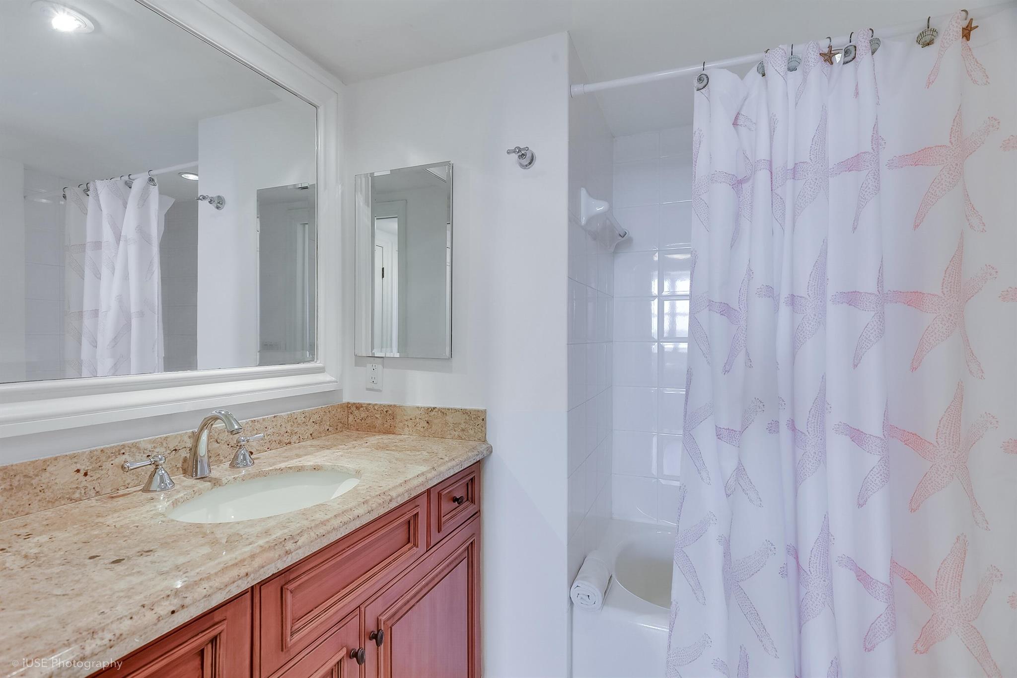 TOWER CONDO AT CITYPLACE - Residential Lease