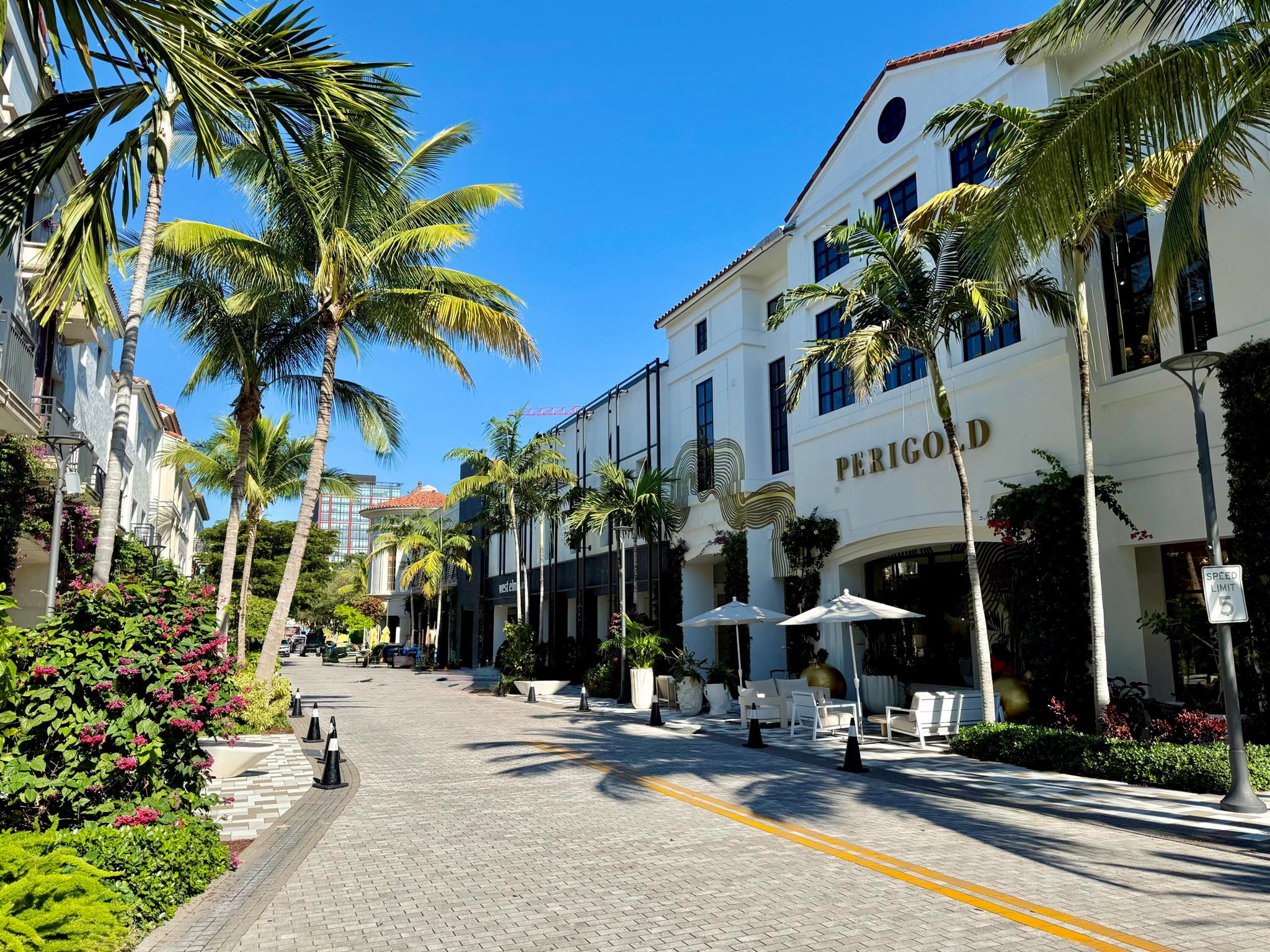 TOWER CONDO AT CITYPLACE - Residential Lease