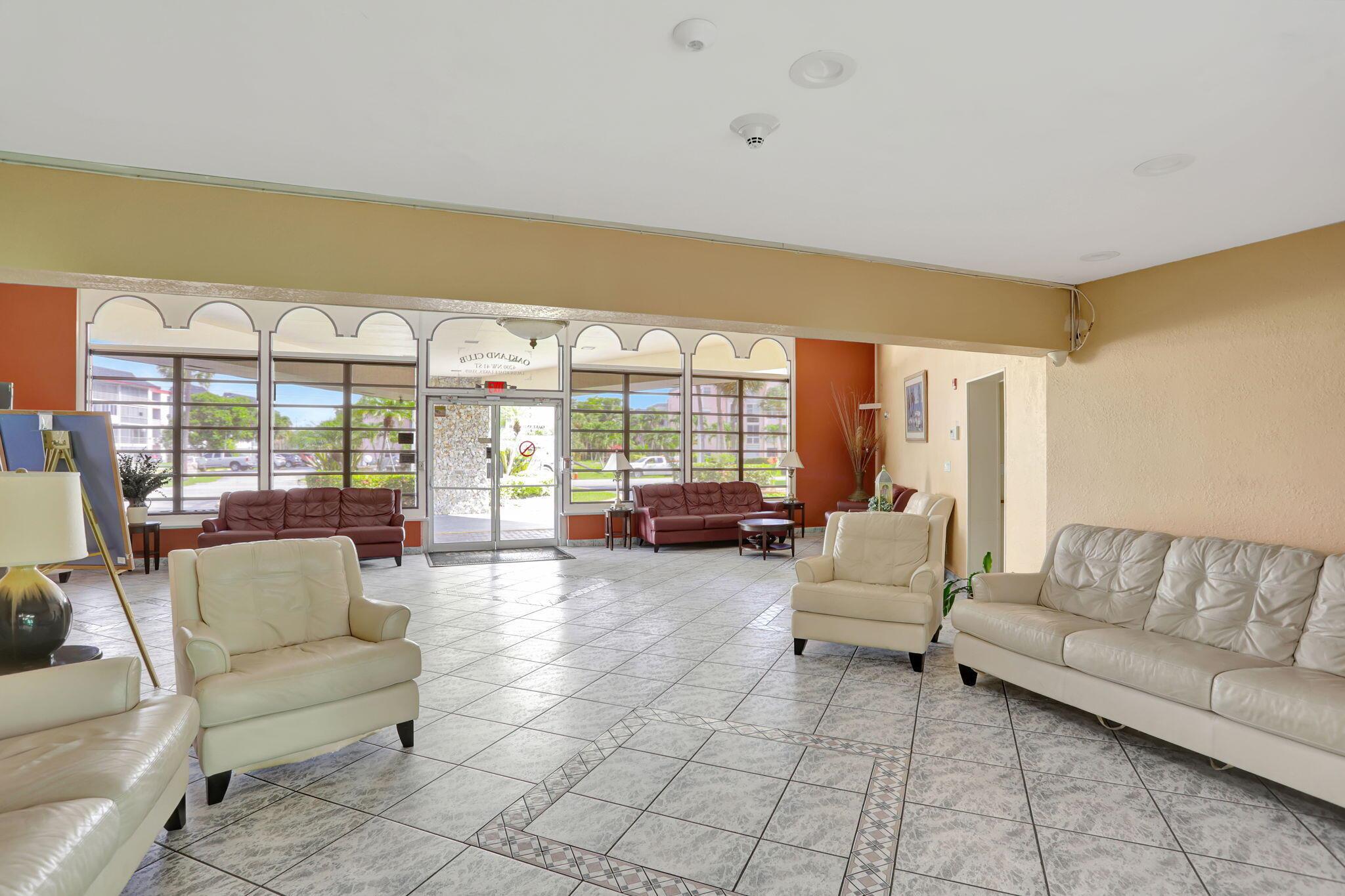 SAPPHIRE CONDO - Residential