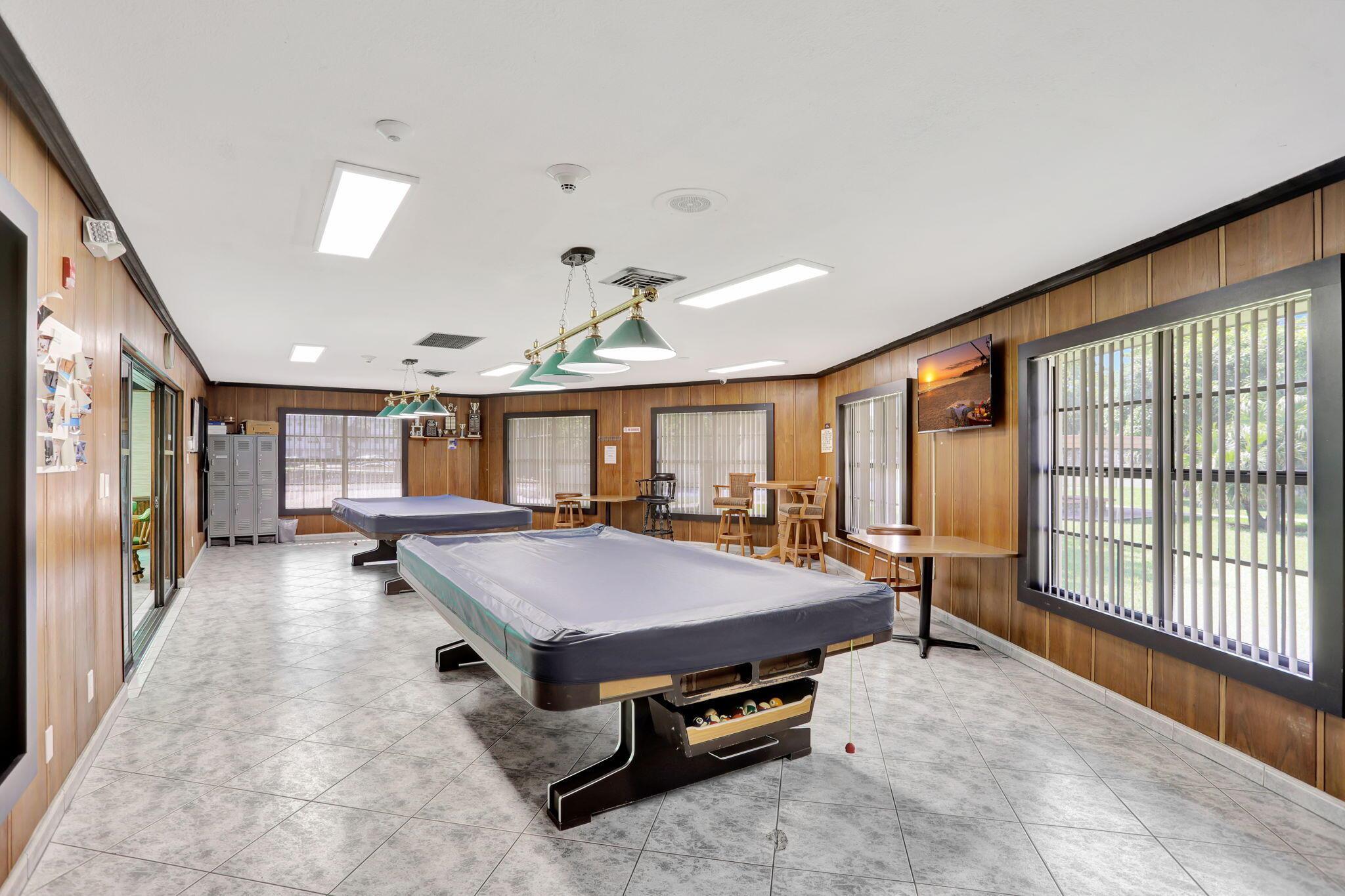 SAPPHIRE CONDO - Residential