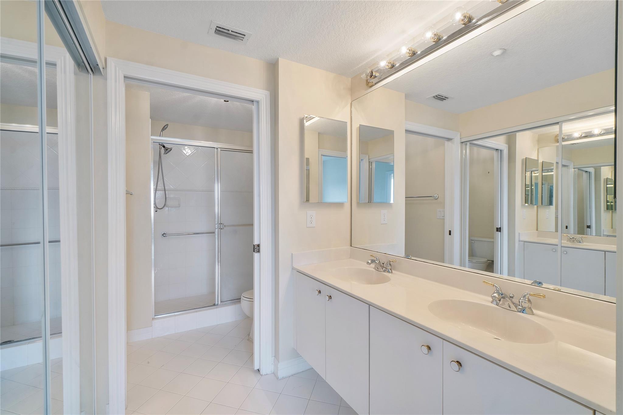 SOUTHAMPTON - Residential