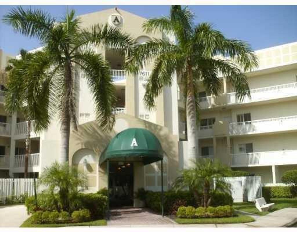 Photo of 7611 Southampton Terrace #405A, Tamarac, FL 33321 (MLS # F10507597)