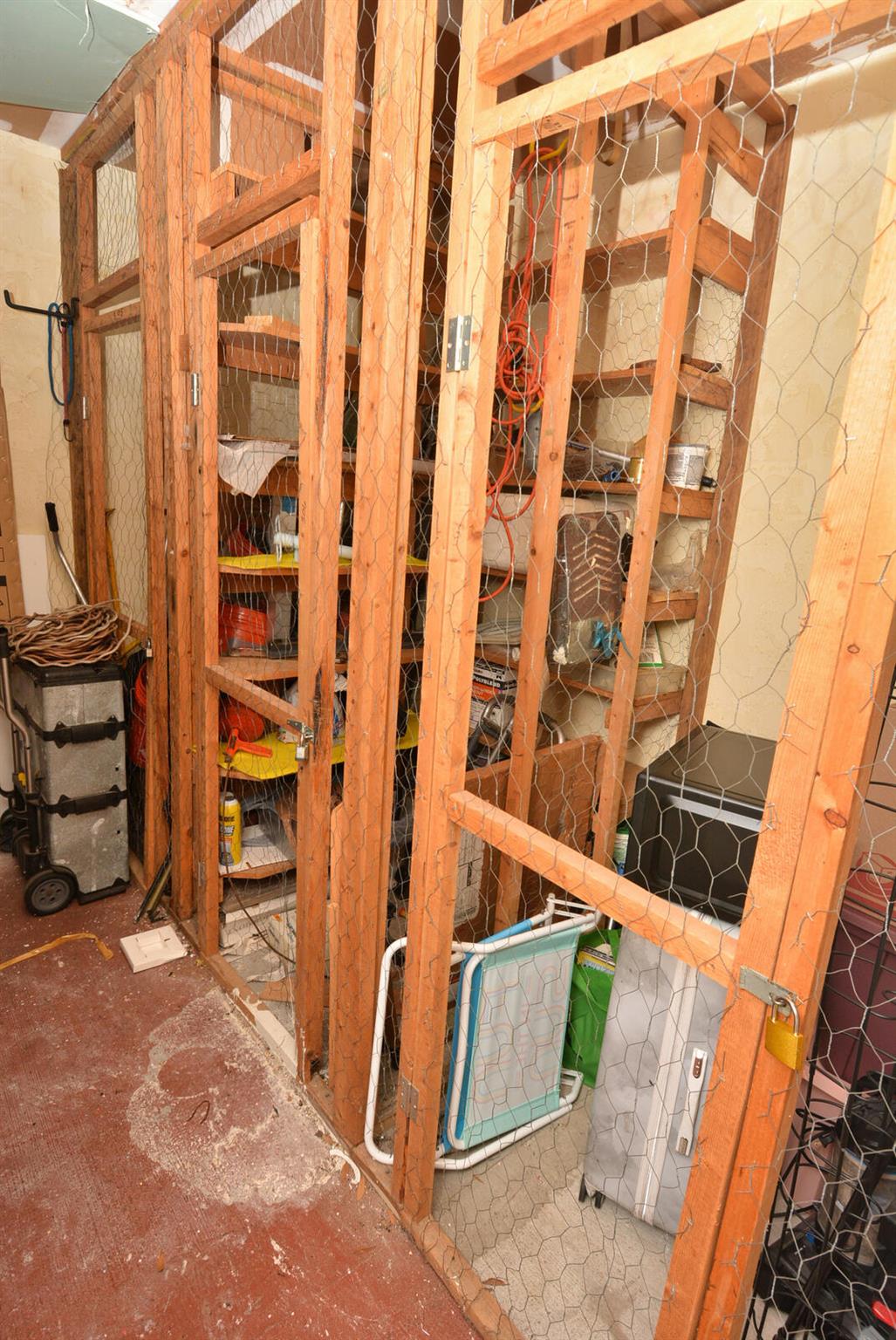 ISLAND HOUSE CONDOMINIUM - Residential