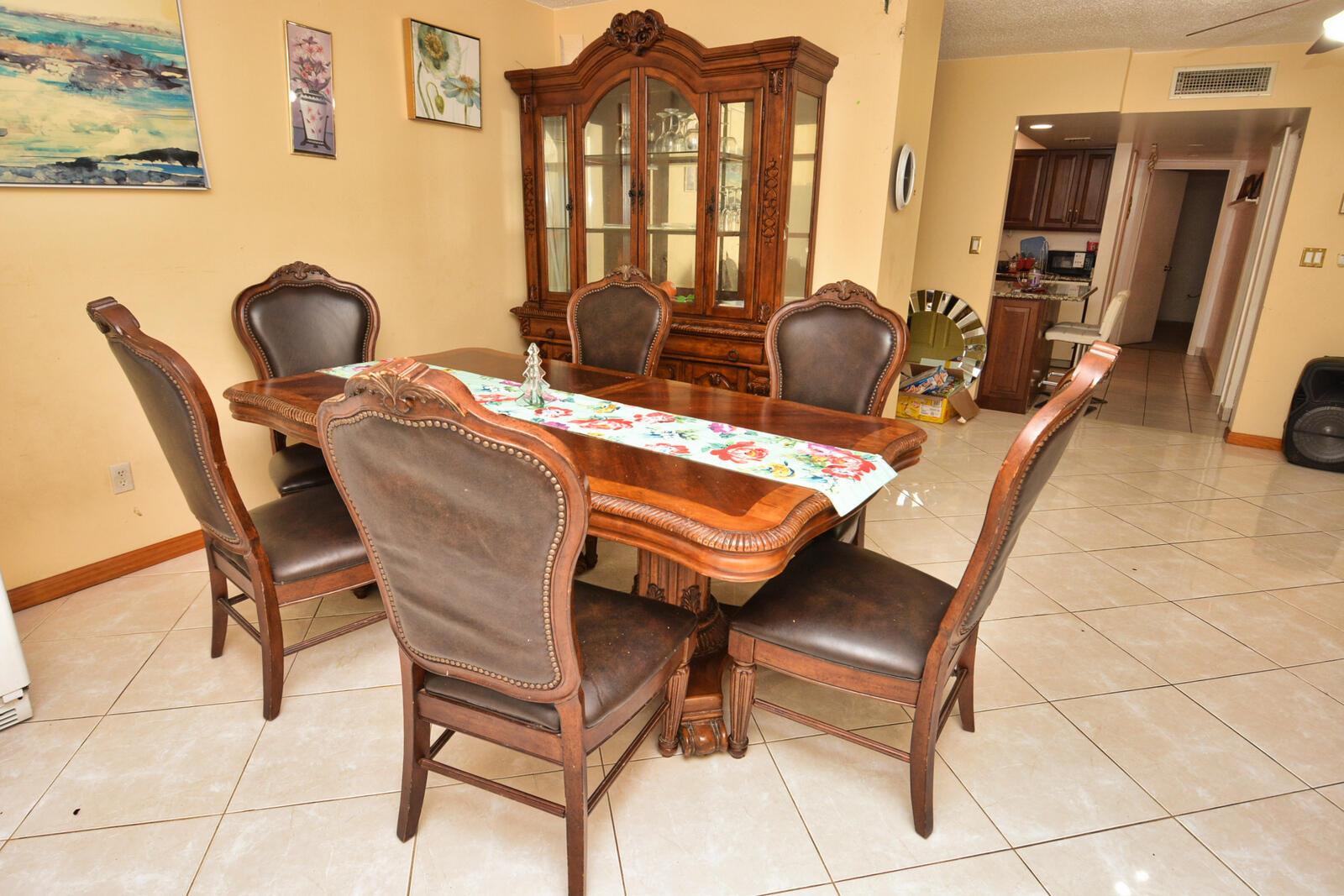 ISLAND HOUSE CONDOMINIUM - Residential