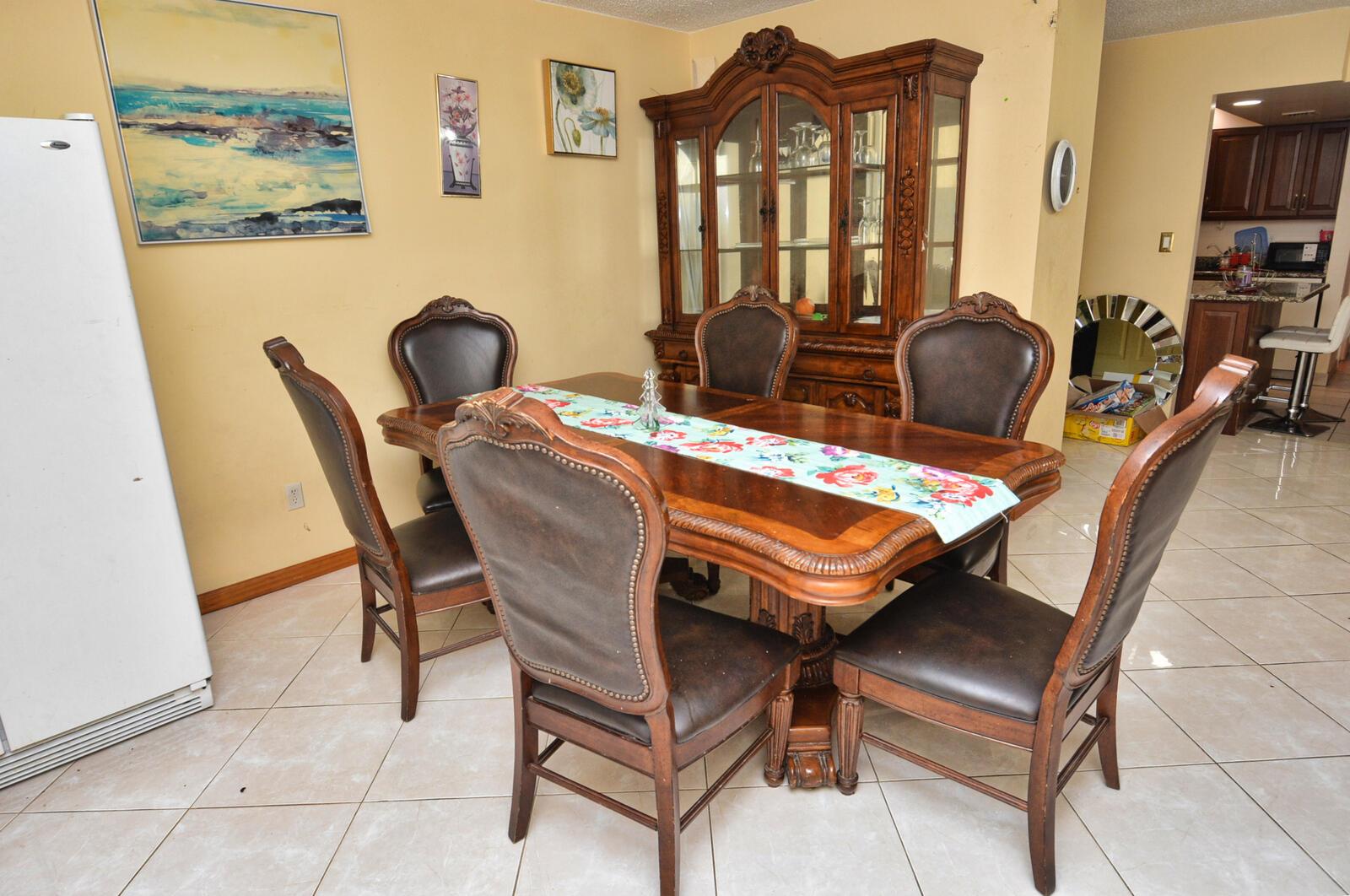 ISLAND HOUSE CONDOMINIUM - Residential