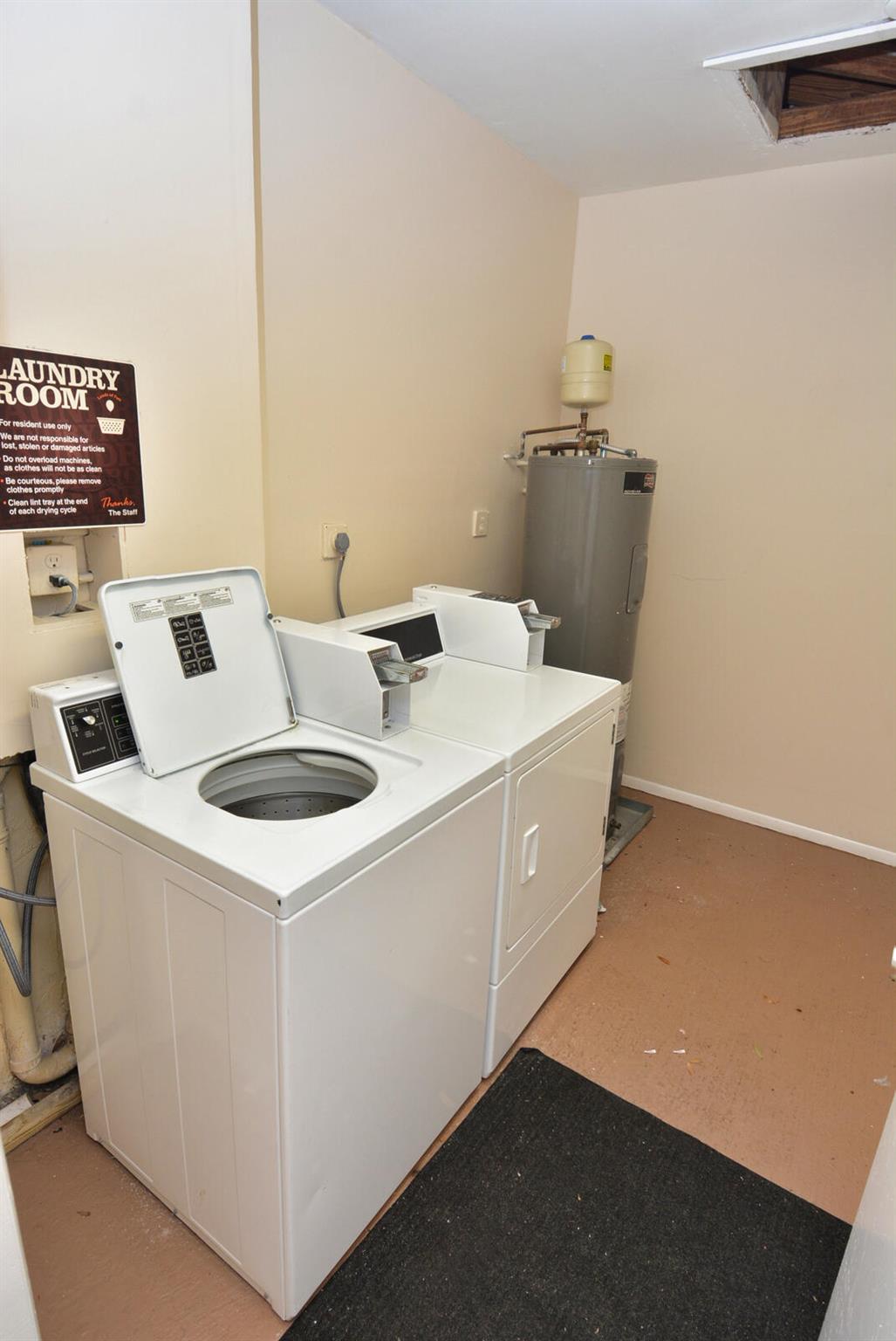 ISLAND HOUSE CONDOMINIUM - Residential