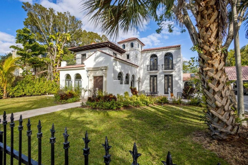 Photo of 50 Coconut Lane, Ocean Ridge, FL 33435 (MLS # R10970275)