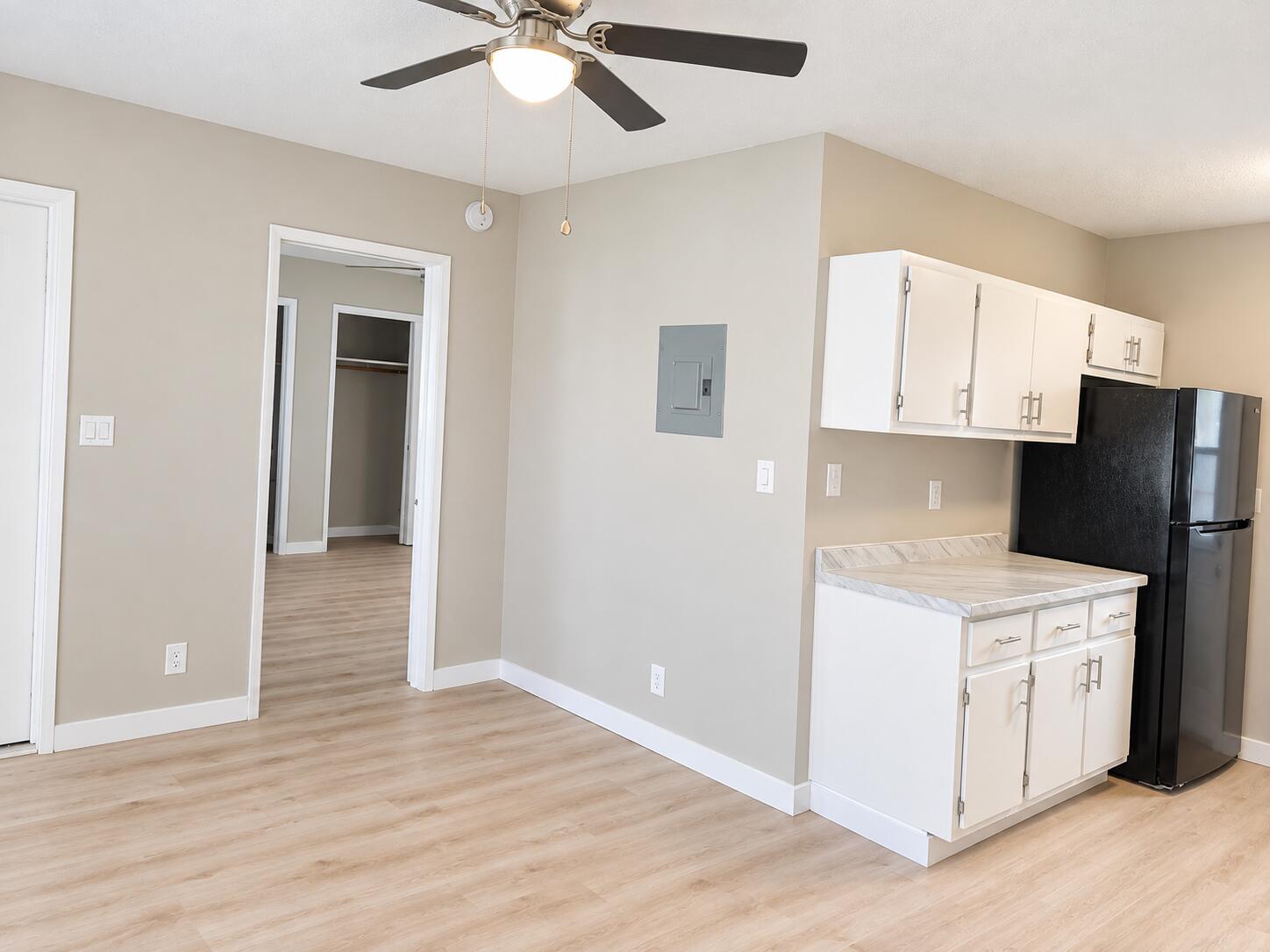 325 NW 25th Street 3