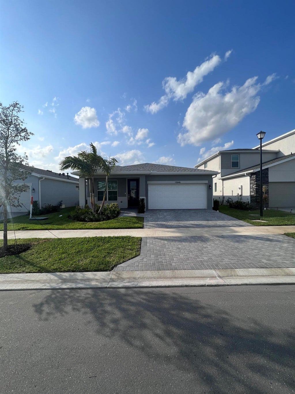 Photo of 10646 SW Hensley Street, Port Saint Lucie, FL 34987 (MLS # R10984711)