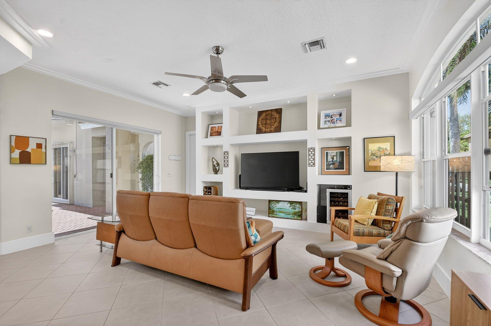 JOURNEYS END 3 - Residential