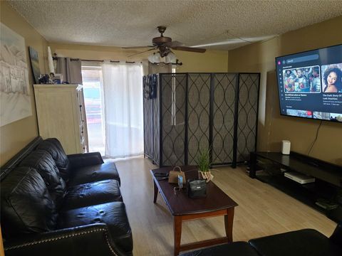 Photo of 959 SE 2nd Ave #135, Deerfield Beach, FL 33441 (MLS # F10533000)