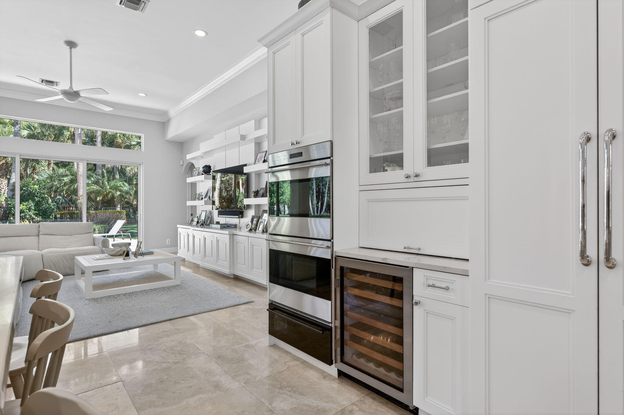 BREAKERS WEST - Residential