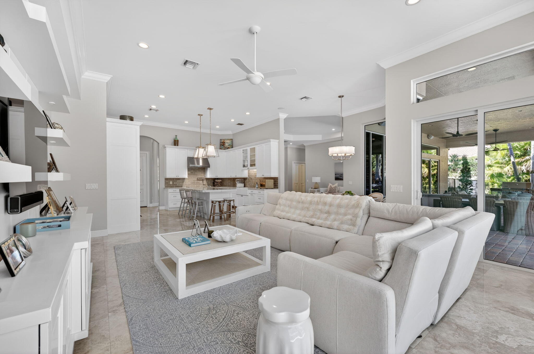 BREAKERS WEST - Residential