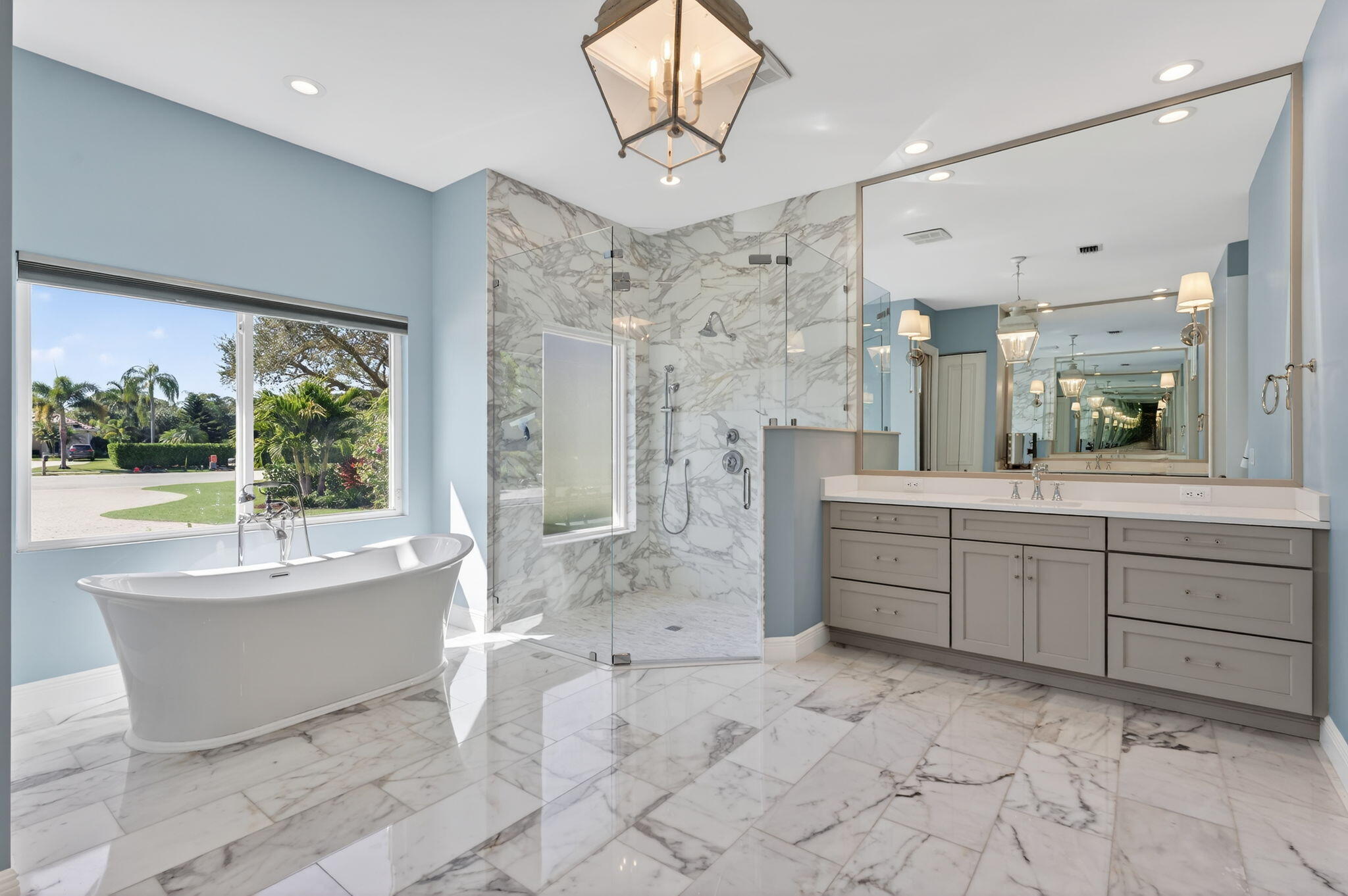 BREAKERS WEST - Residential