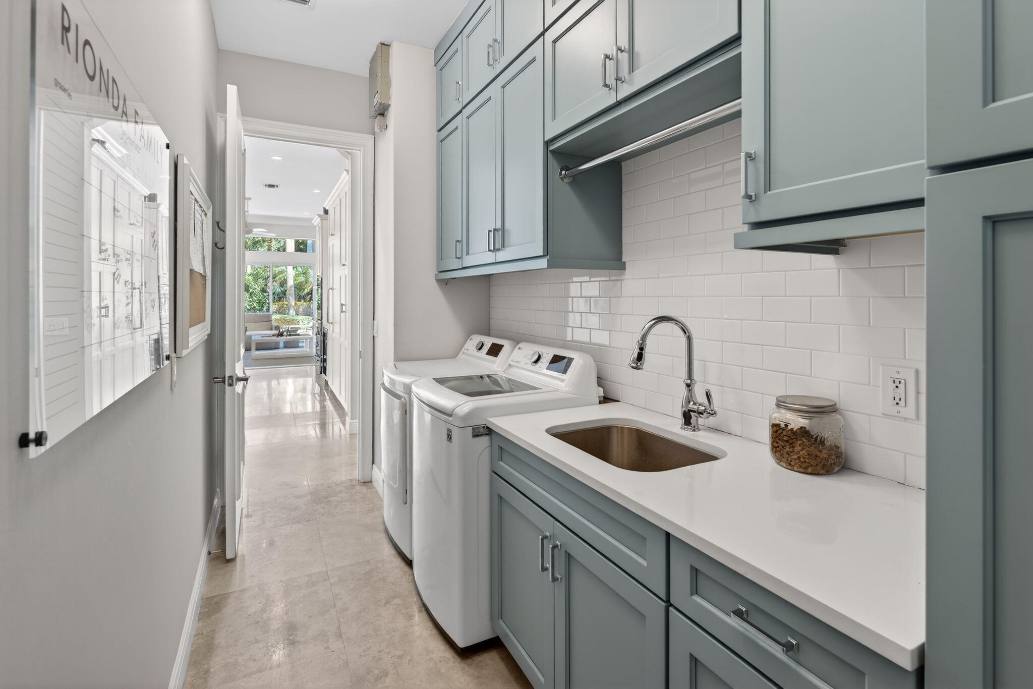 BREAKERS WEST - Residential