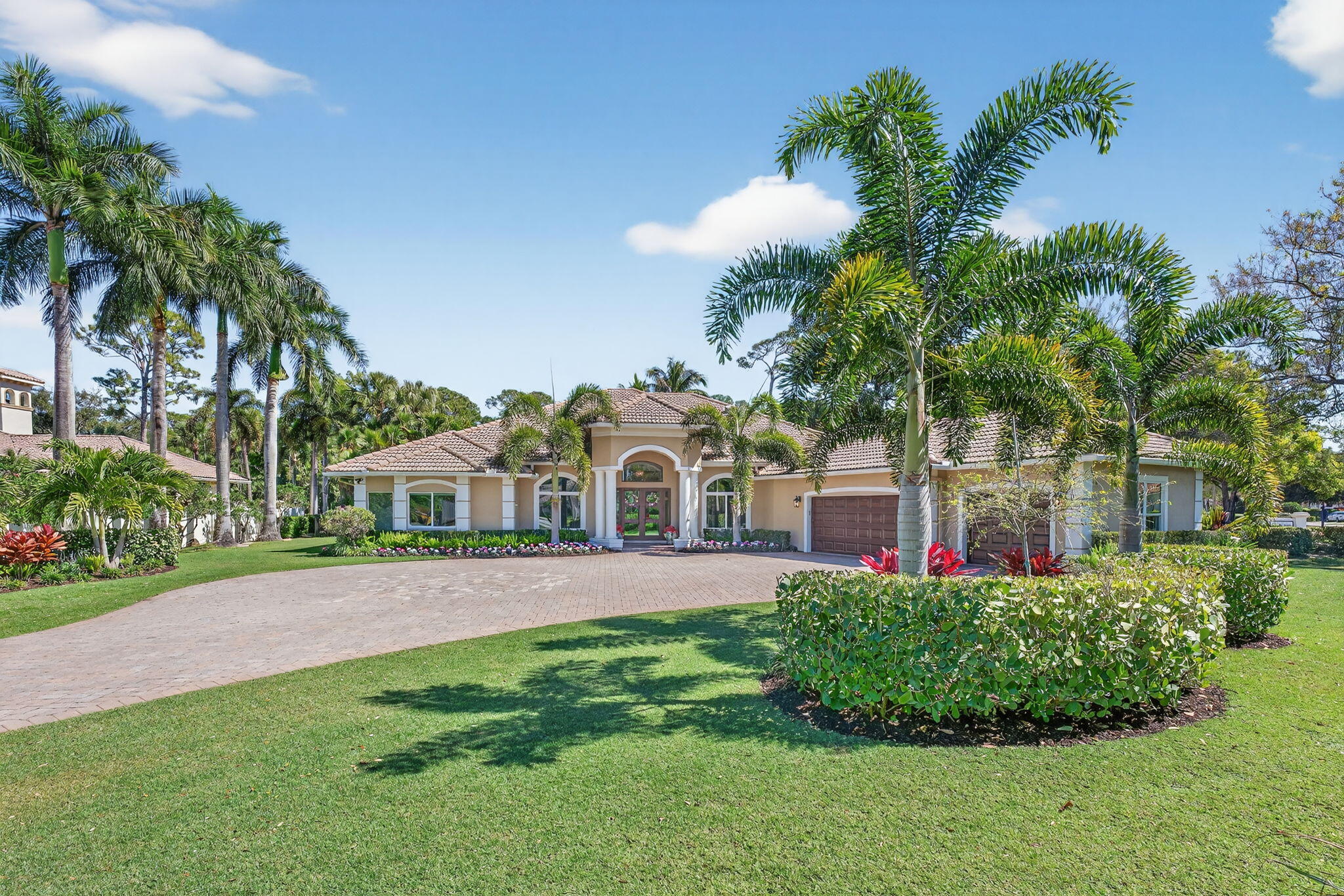 BREAKERS WEST - Residential