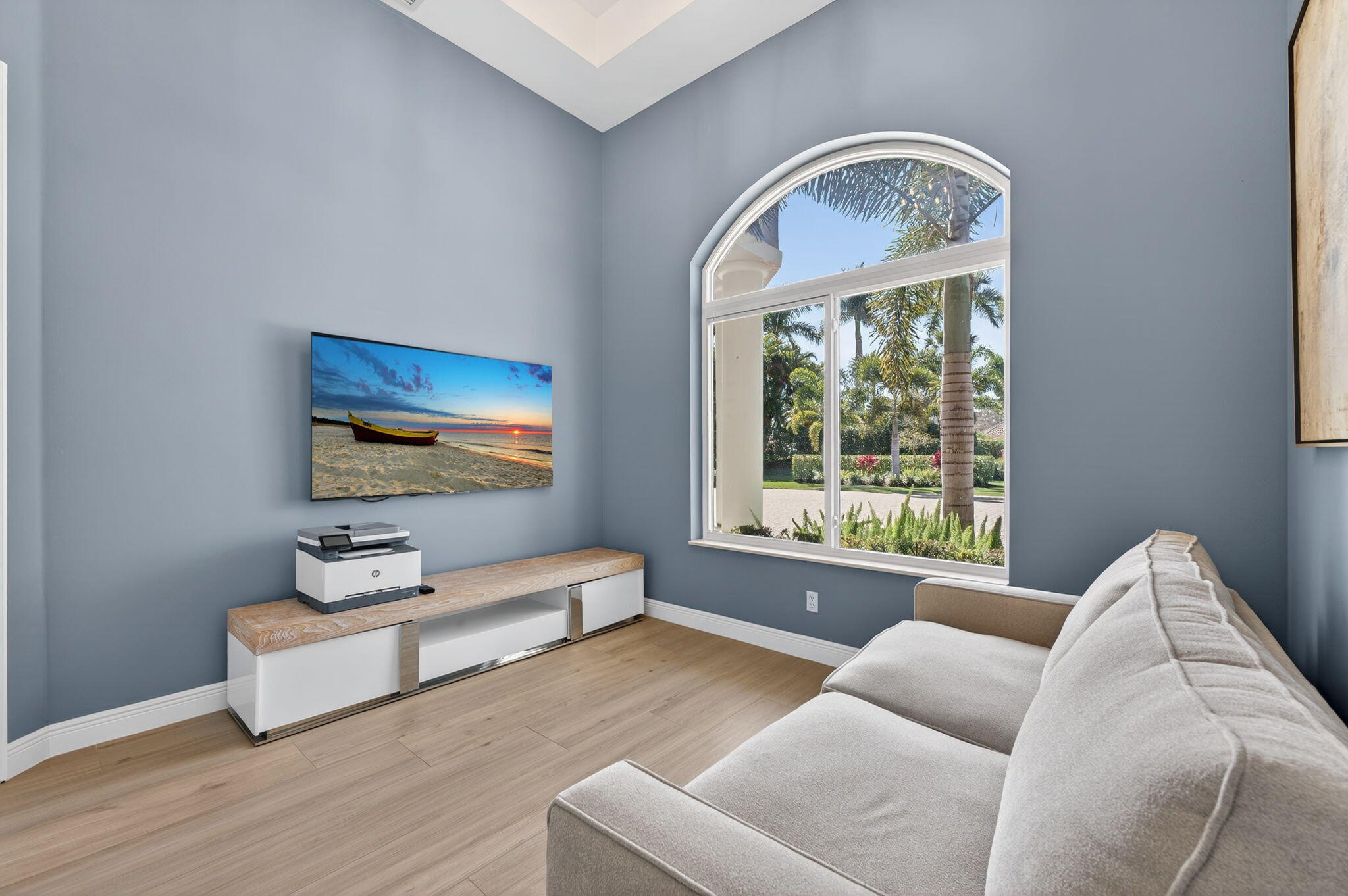 BREAKERS WEST - Residential