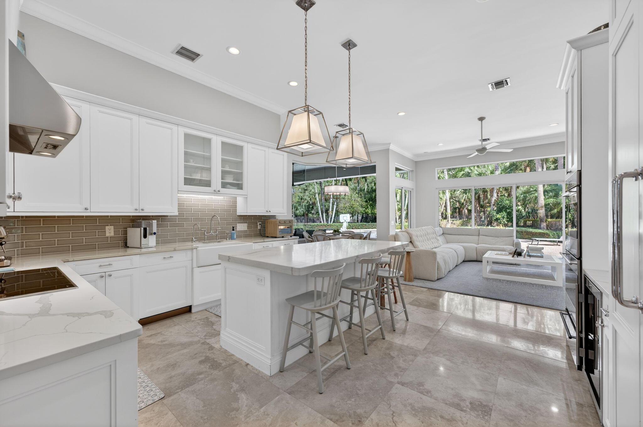 BREAKERS WEST - Residential