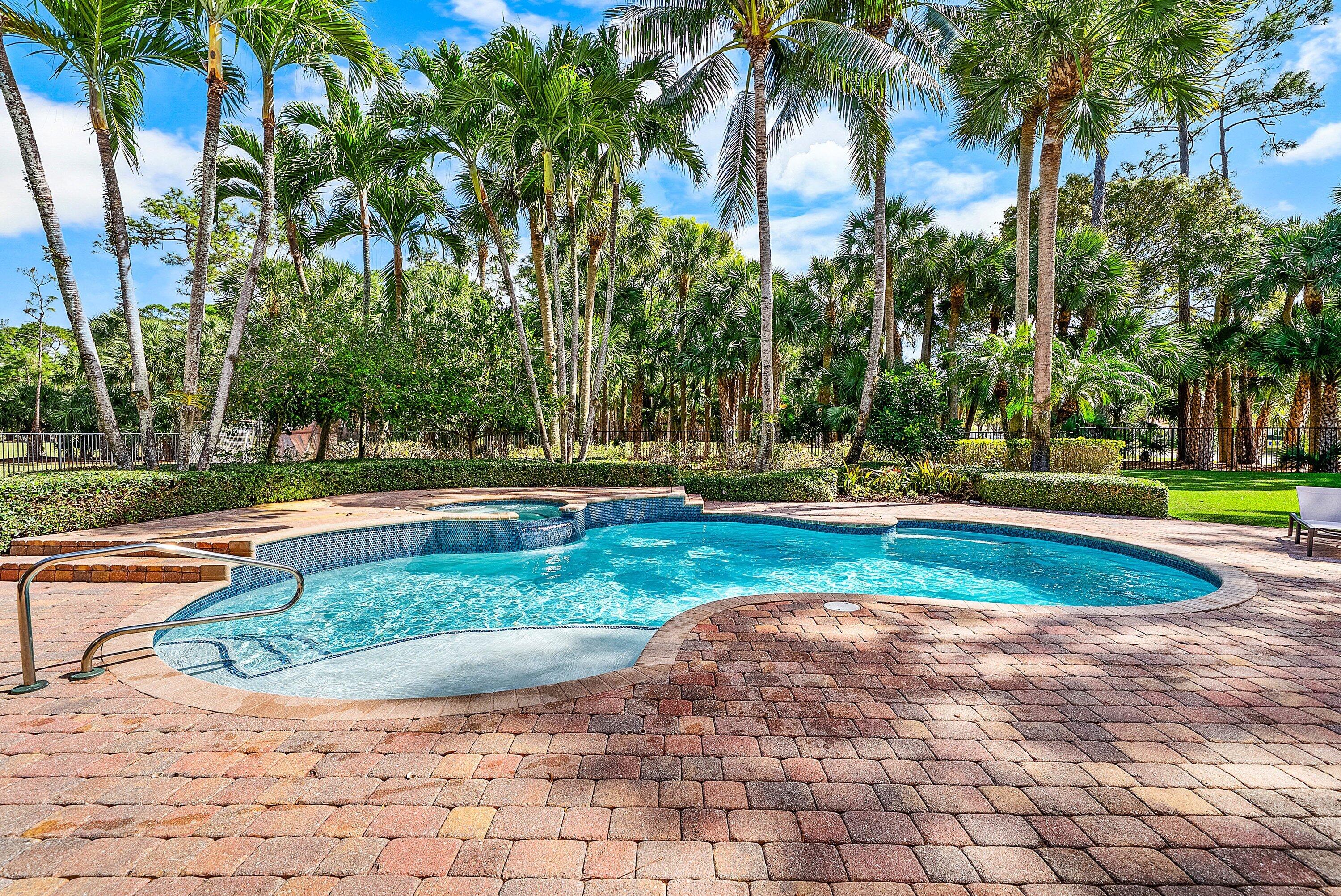 BREAKERS WEST - Residential