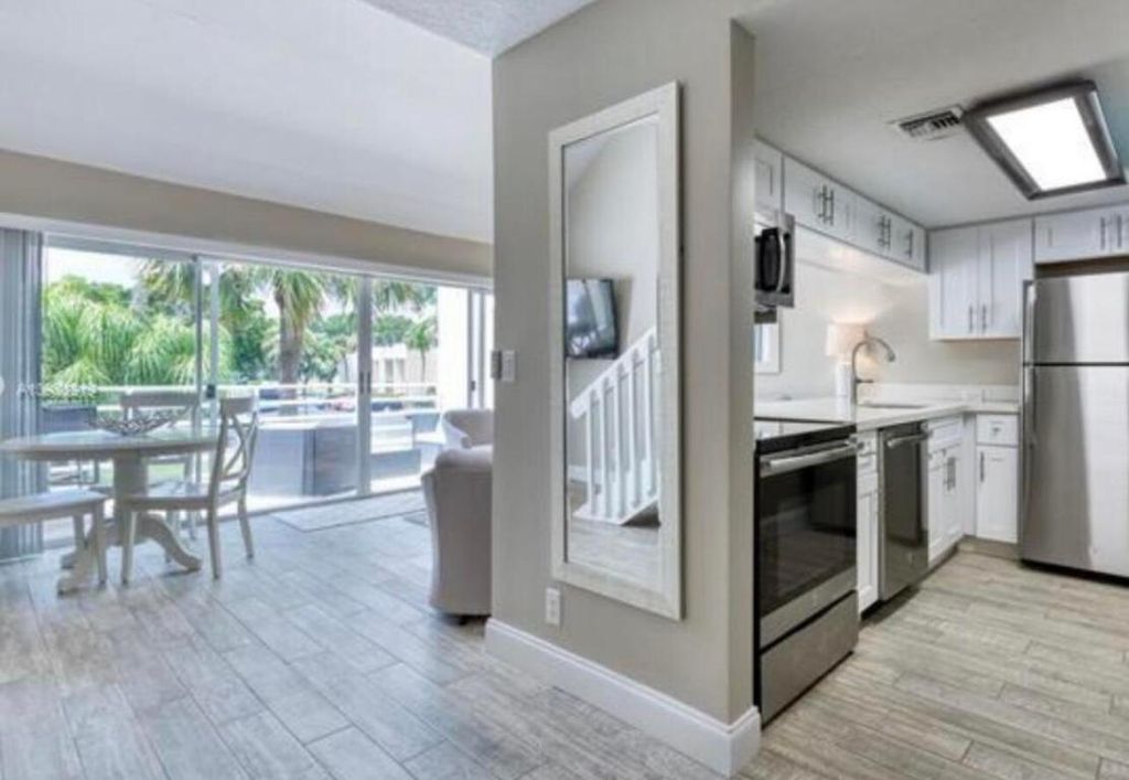 Photo of 1605 S Us Highway 1 #M2-202, Jupiter, FL 33477 (MLS # R11156831)