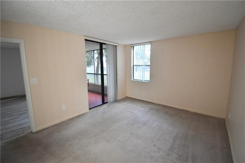 Lakes of Newport - Residential