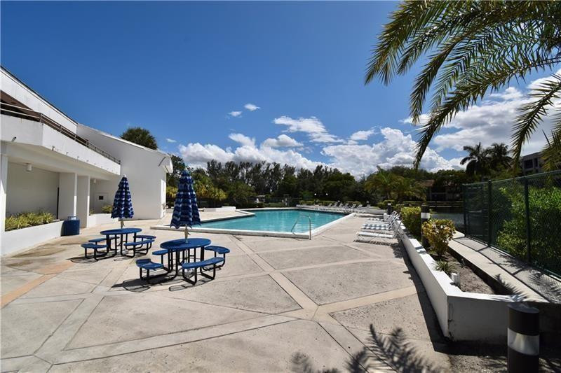 Lakes of Newport - Residential