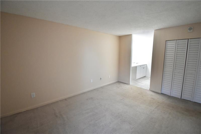 Lakes of Newport - Residential