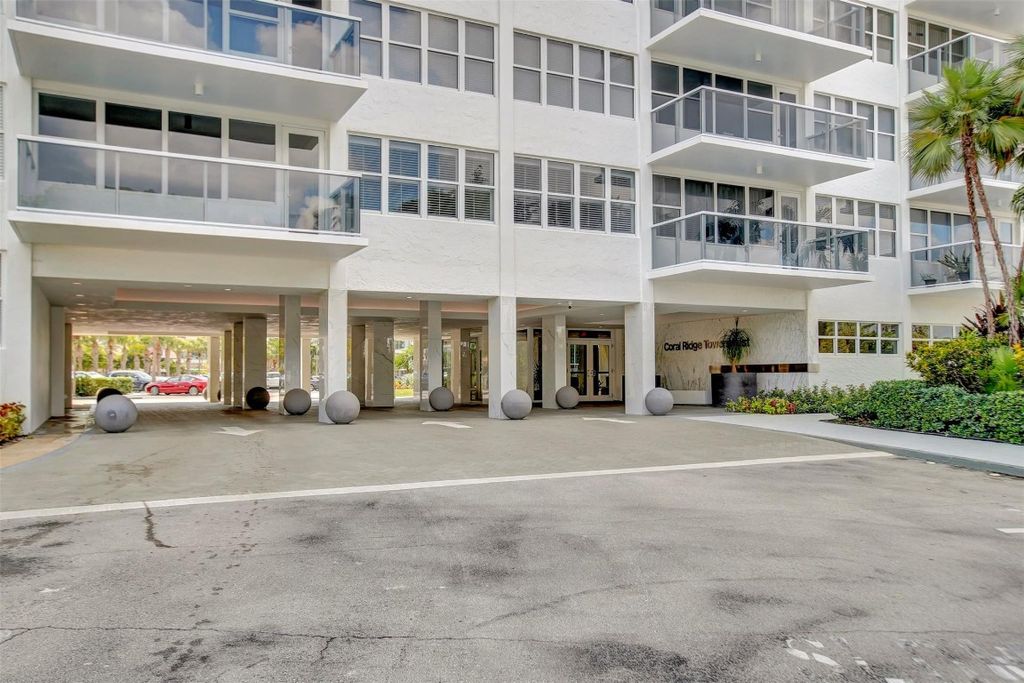 Photo of 3300 NE 36th Street #403, Fort Lauderdale, FL 33308 (MLS # F10545923)