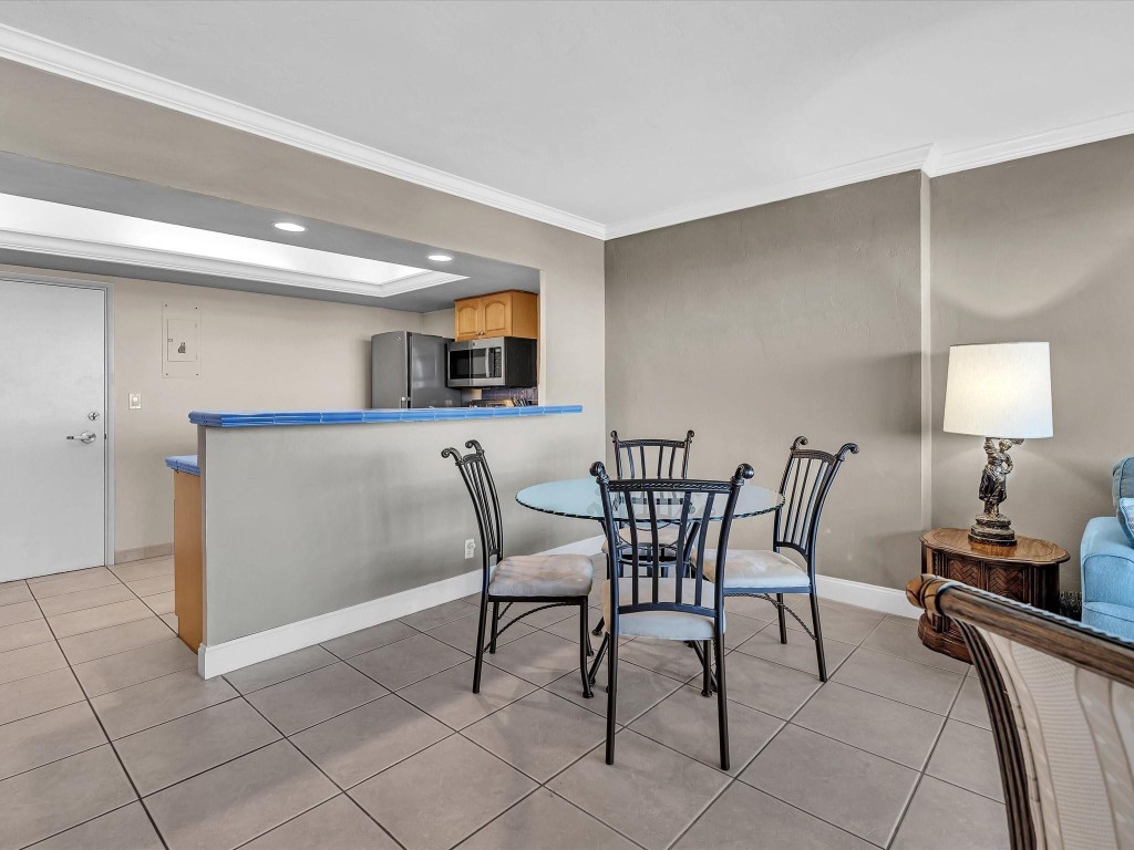 Coral Ridge Towers East - Residential