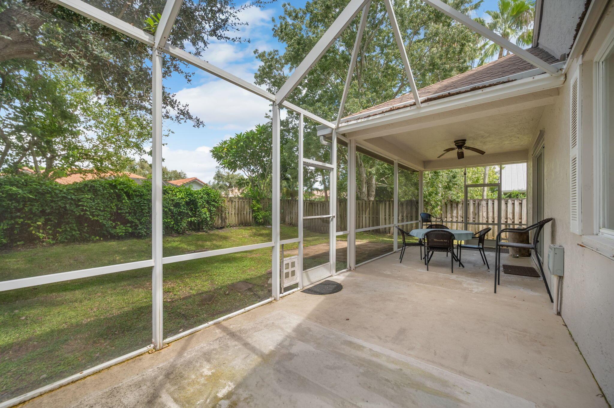 PALM POINTE AT MARTIN DOW - Residential