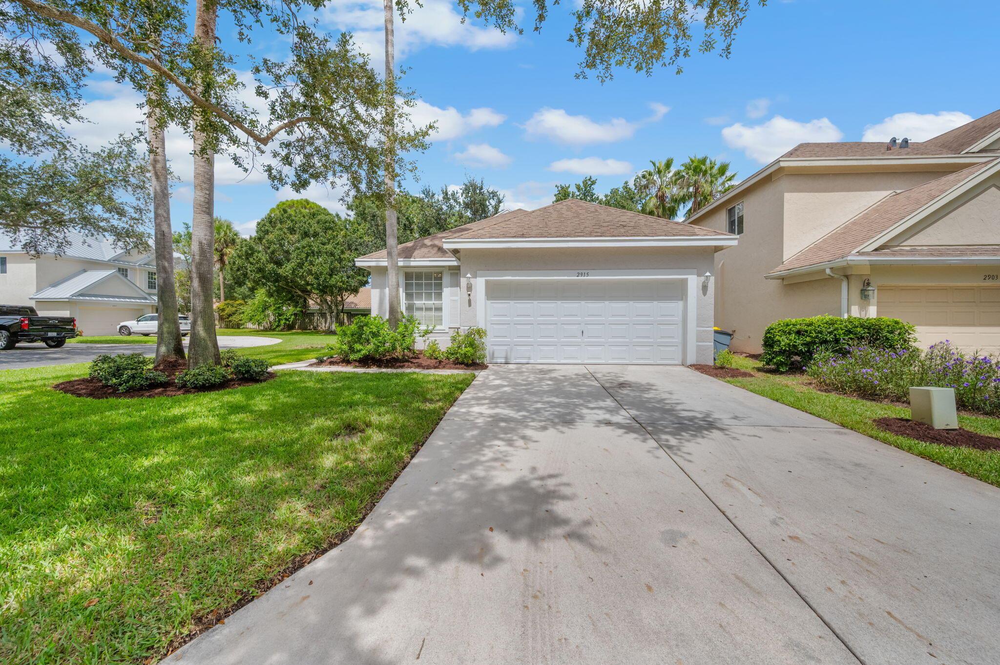 PALM POINTE AT MARTIN DOW - Residential