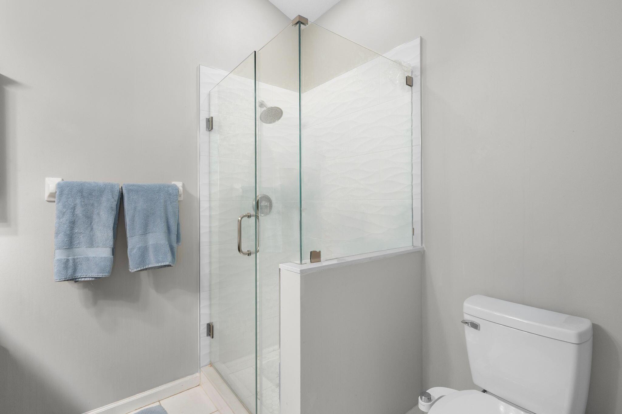 PALM POINTE AT MARTIN DOW - Residential