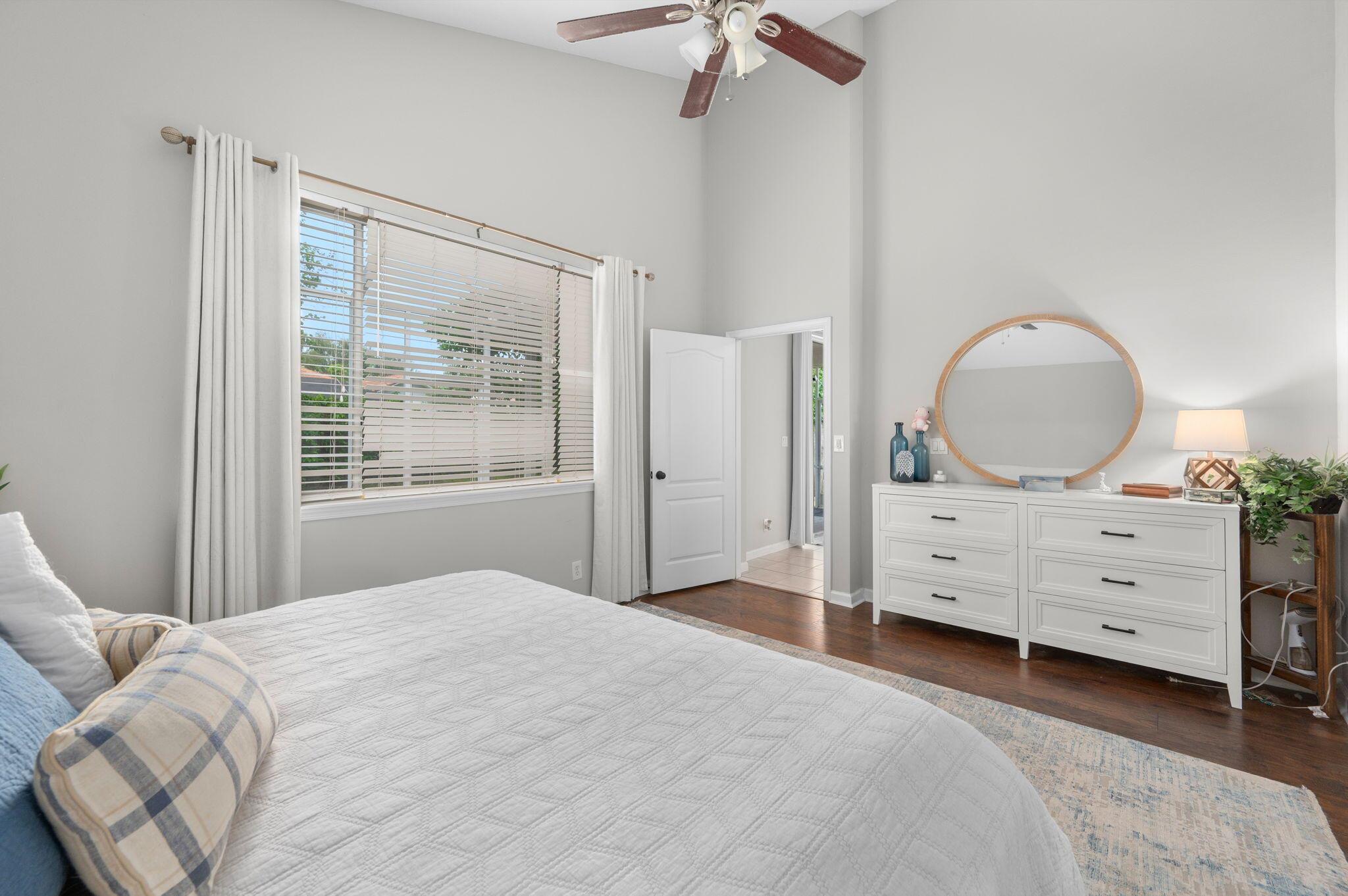 PALM POINTE AT MARTIN DOW - Residential