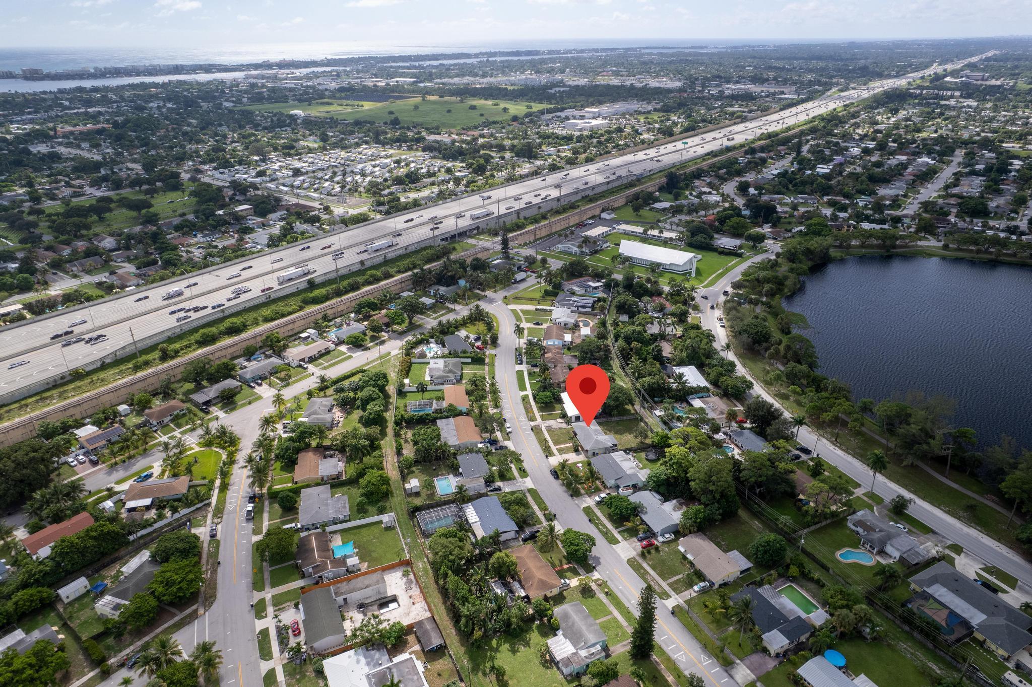 LAKE OSBORNE HEIGHTS - Residential
