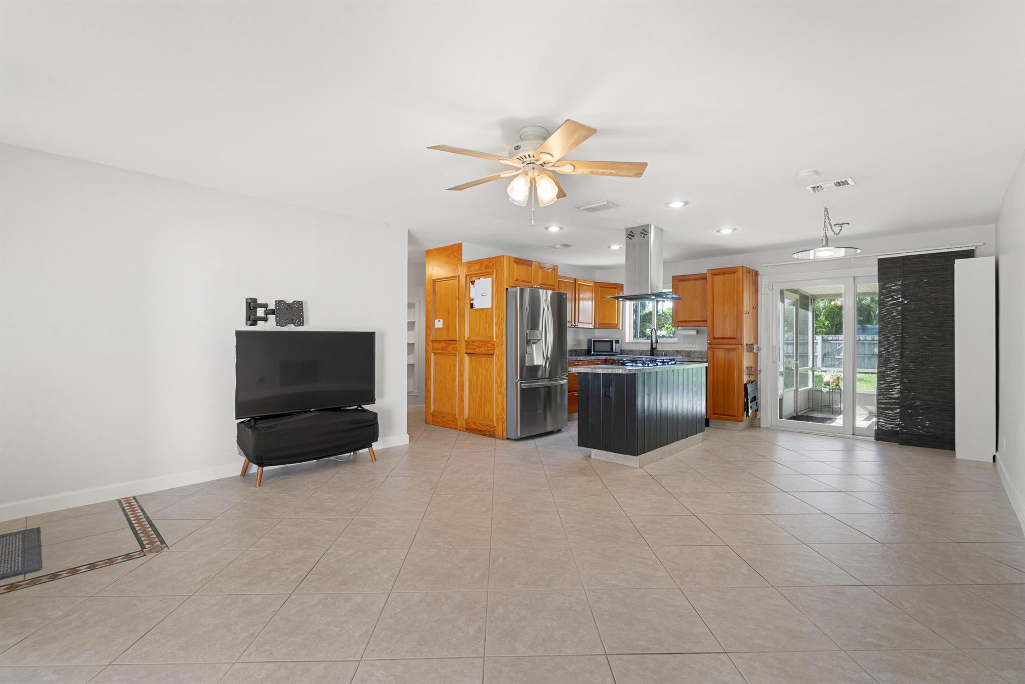 LAKE OSBORNE HEIGHTS - Residential