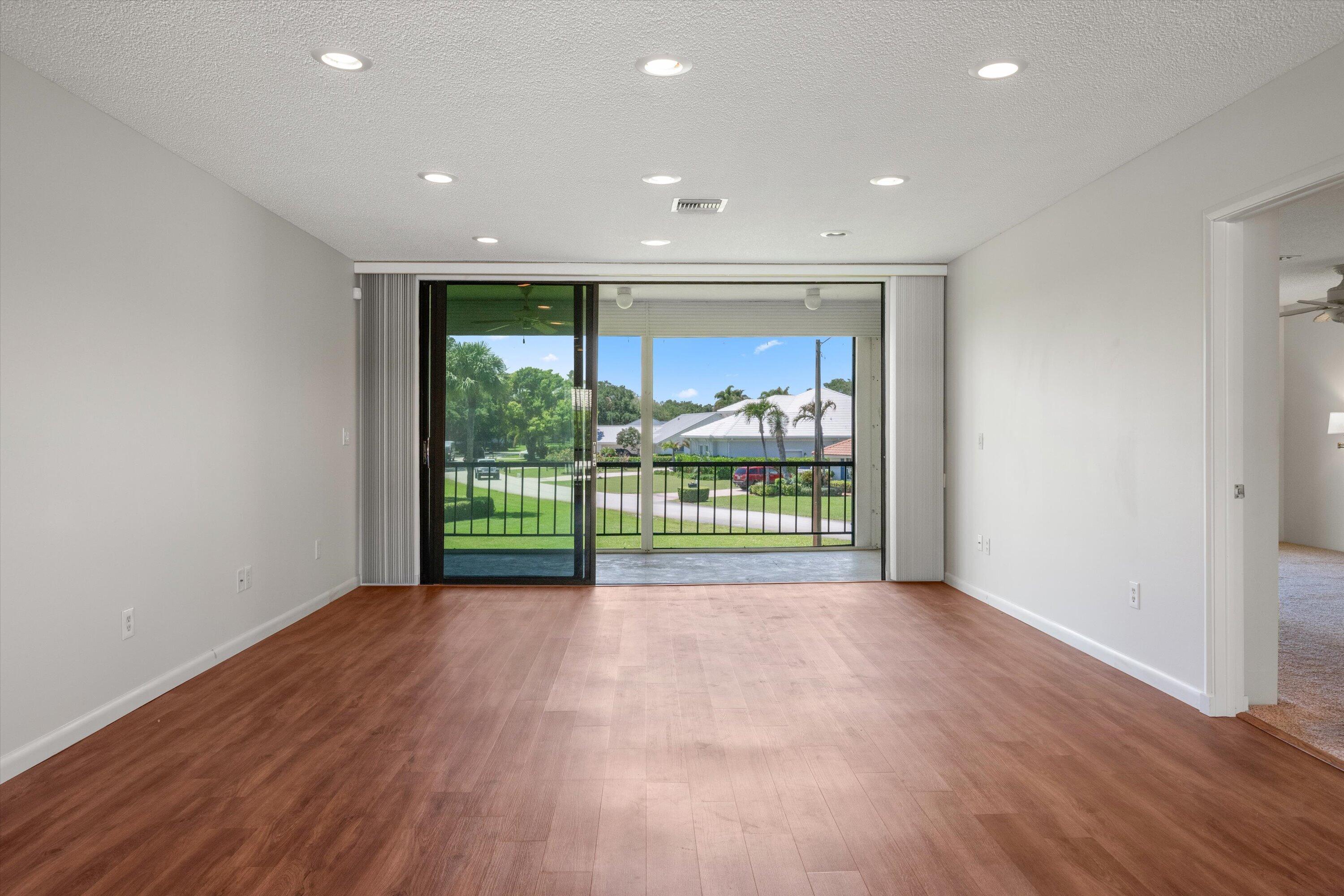 TURTLE CREEK APARTMENT BUILDINGS CONDO - Residential