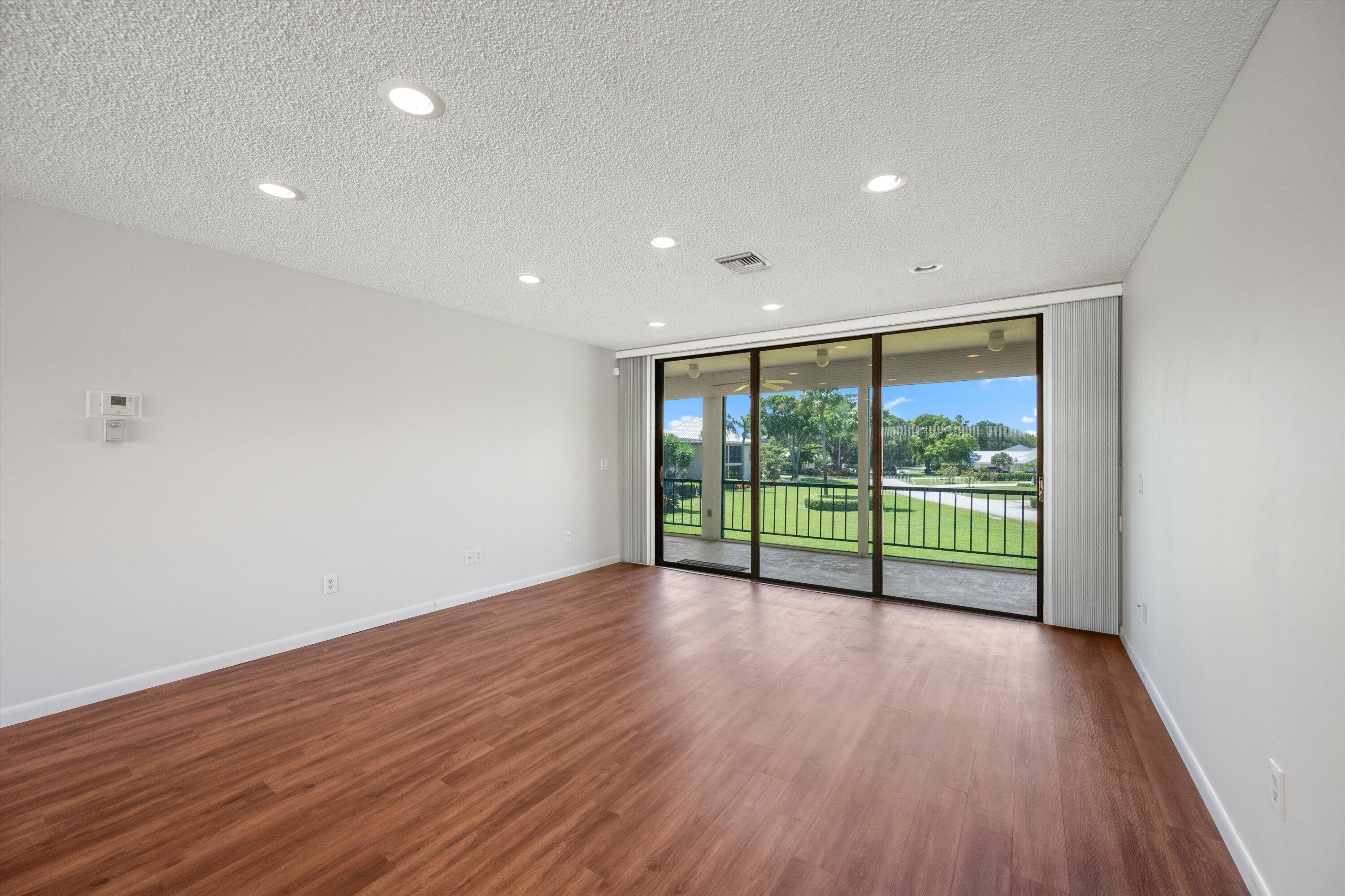 TURTLE CREEK APARTMENT BUILDINGS CONDO - Residential