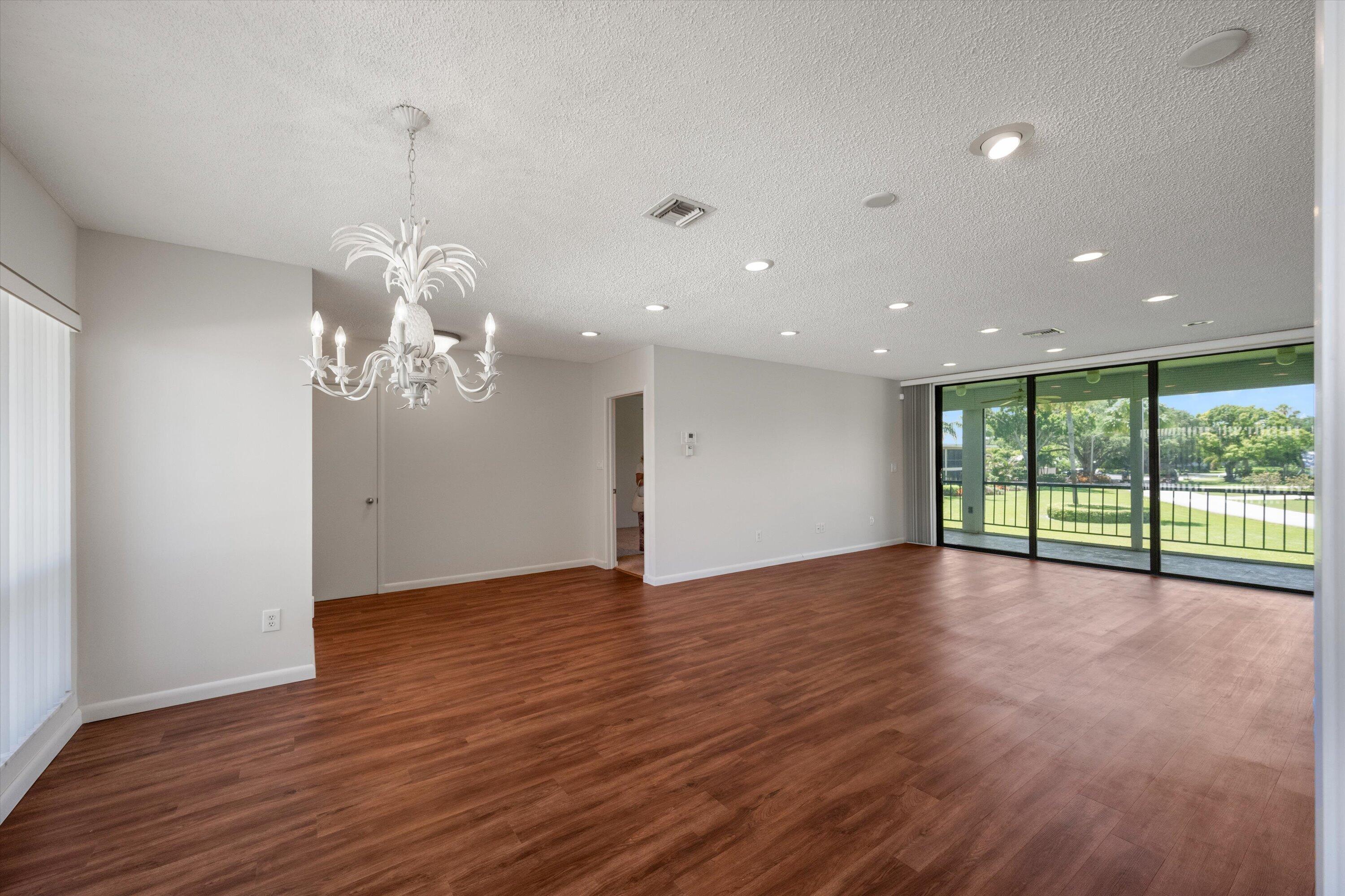 TURTLE CREEK APARTMENT BUILDINGS CONDO - Residential