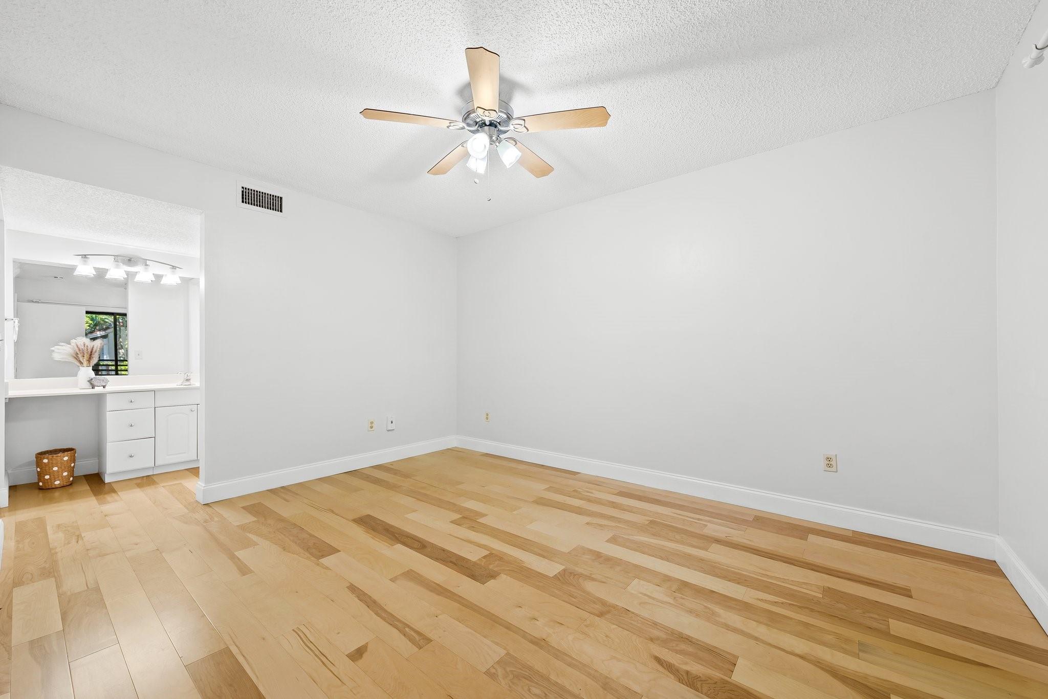 Quatraine At Jacaranda Gardens - Residential Lease