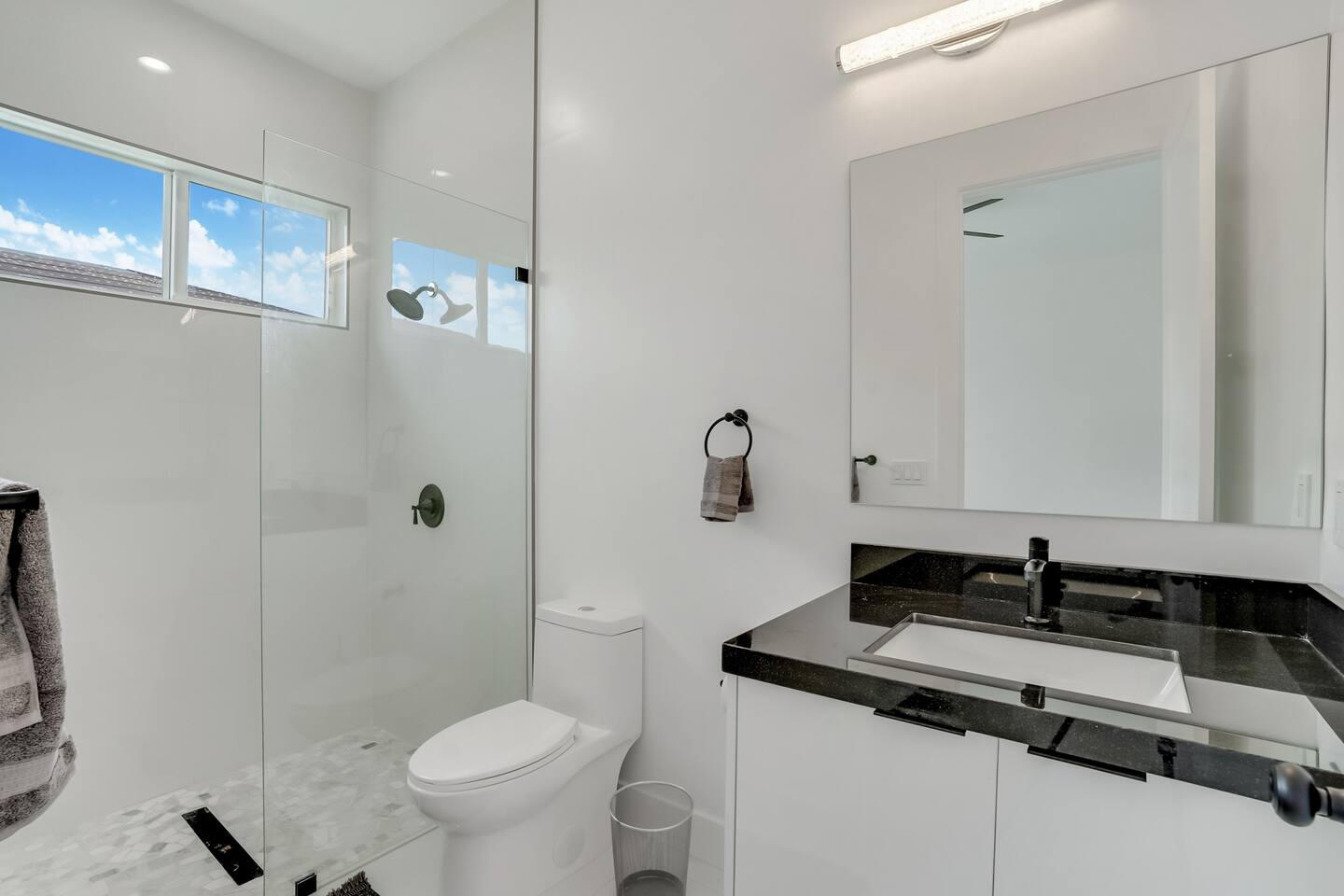 ROOSEVELT GARDENS - Residential