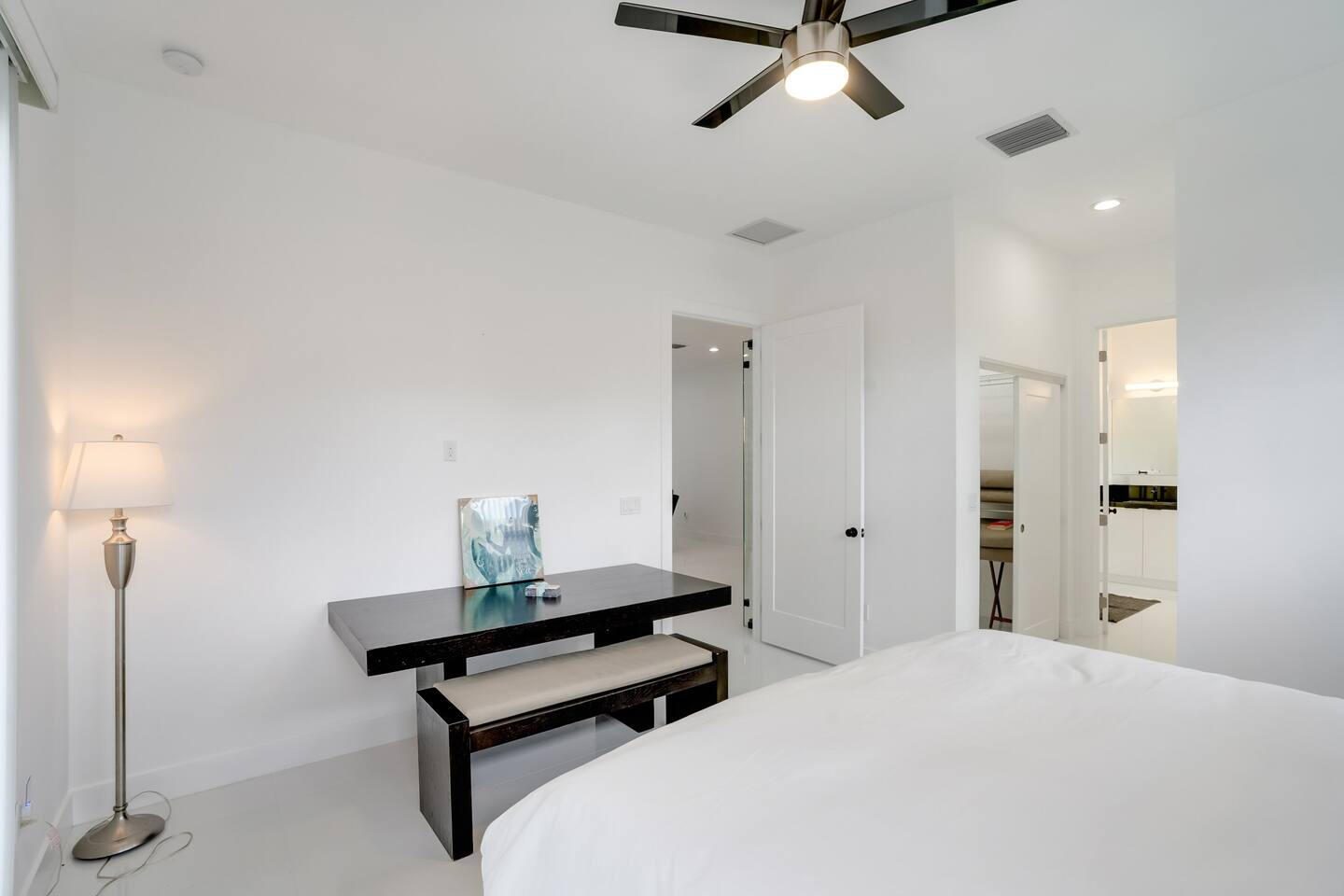 ROOSEVELT GARDENS - Residential