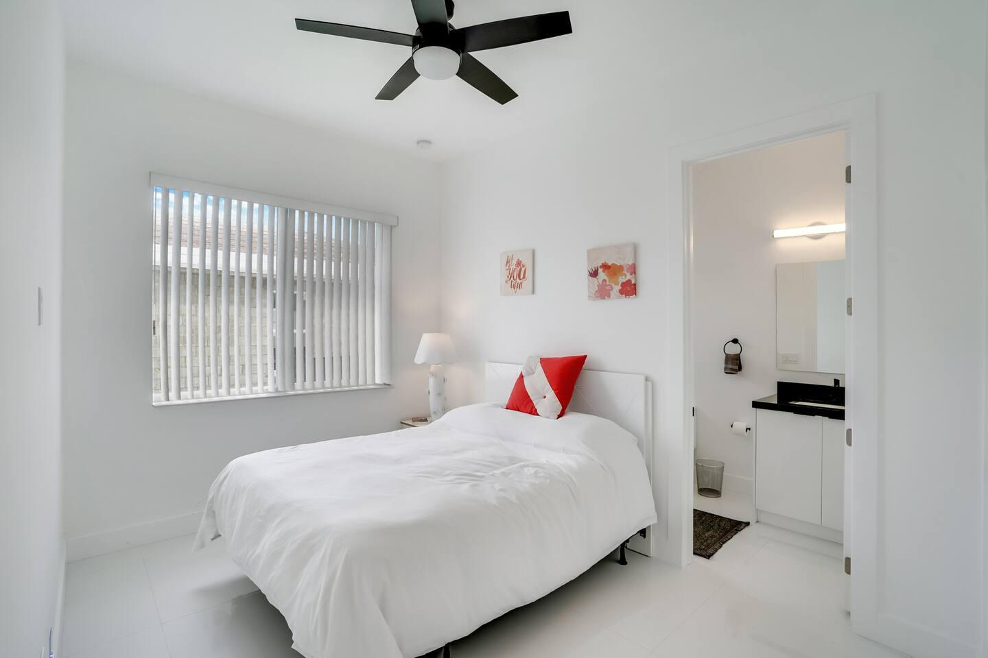 ROOSEVELT GARDENS - Residential