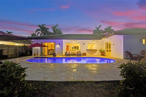 Tiny photo for 2805 NE 29th Street, Fort Lauderdale, FL 33306 (MLS # B26027209)