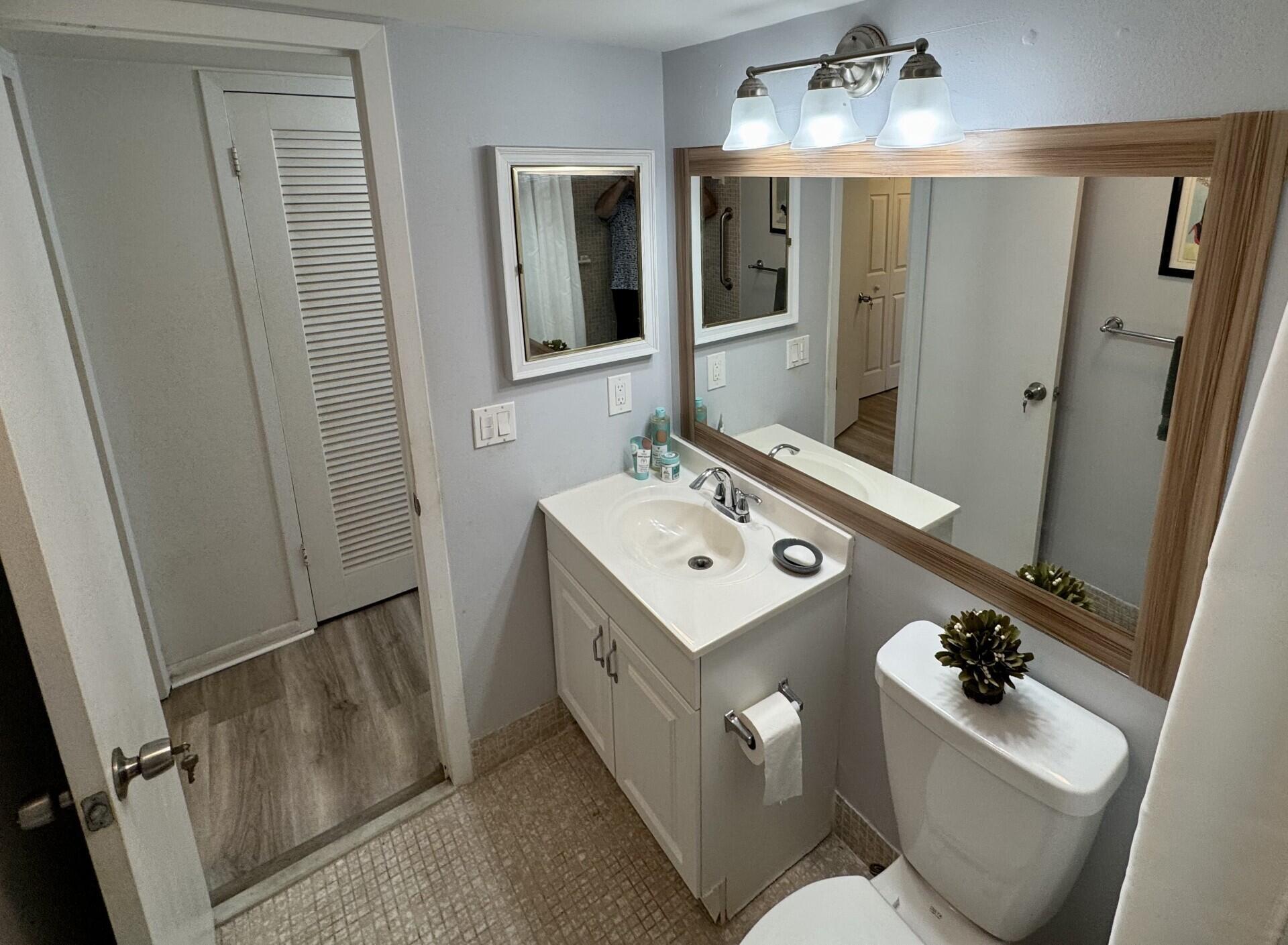 MANSFIELD AT CENTURY VILL - Residential Lease