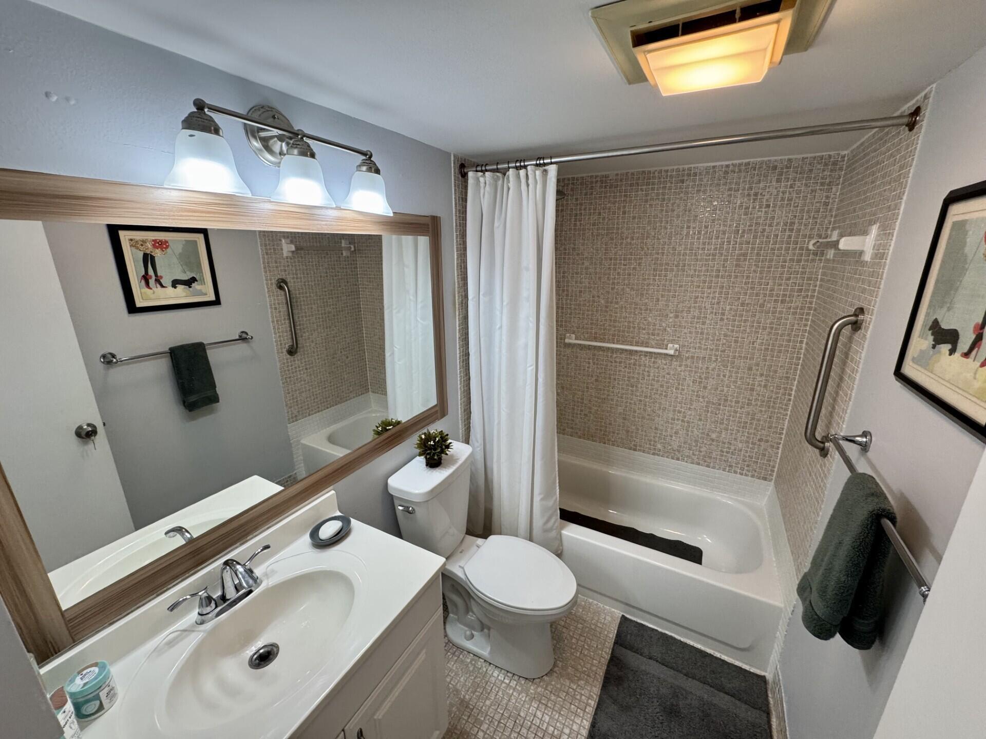 MANSFIELD AT CENTURY VILL - Residential Lease