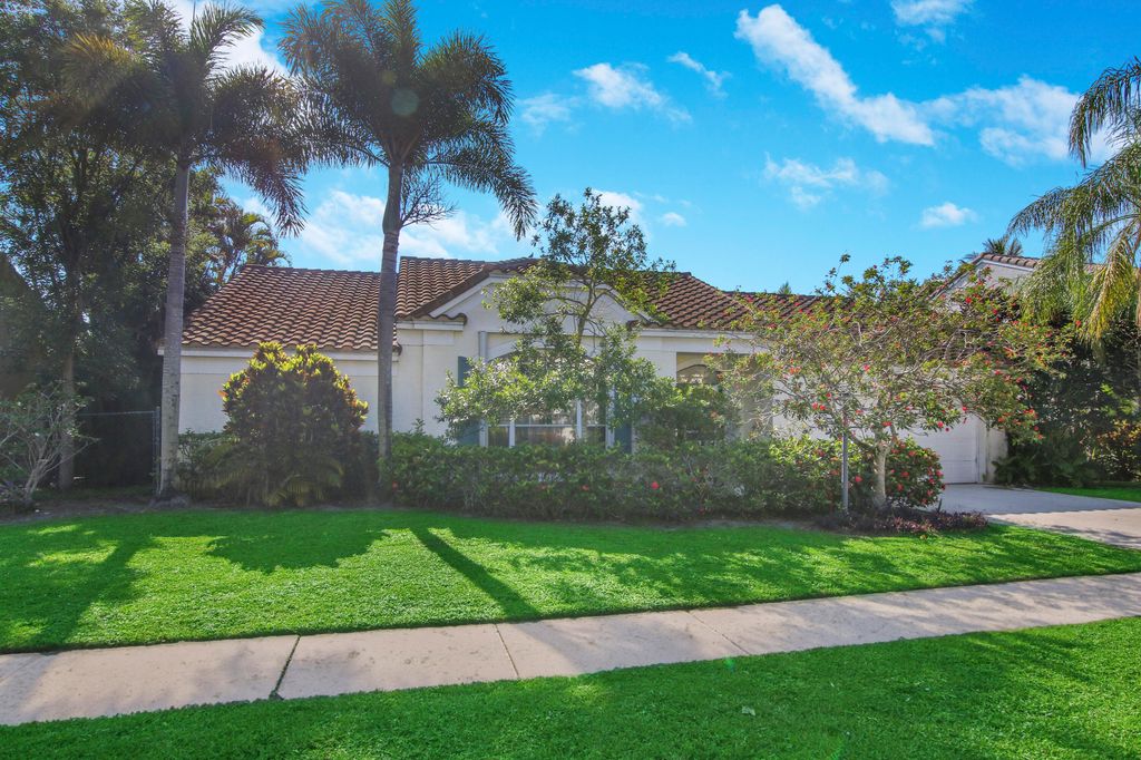 Photo of 12830 Marsh Pointe Way Way, Palm Beach Gardens, FL 33418 (MLS # R10812341)