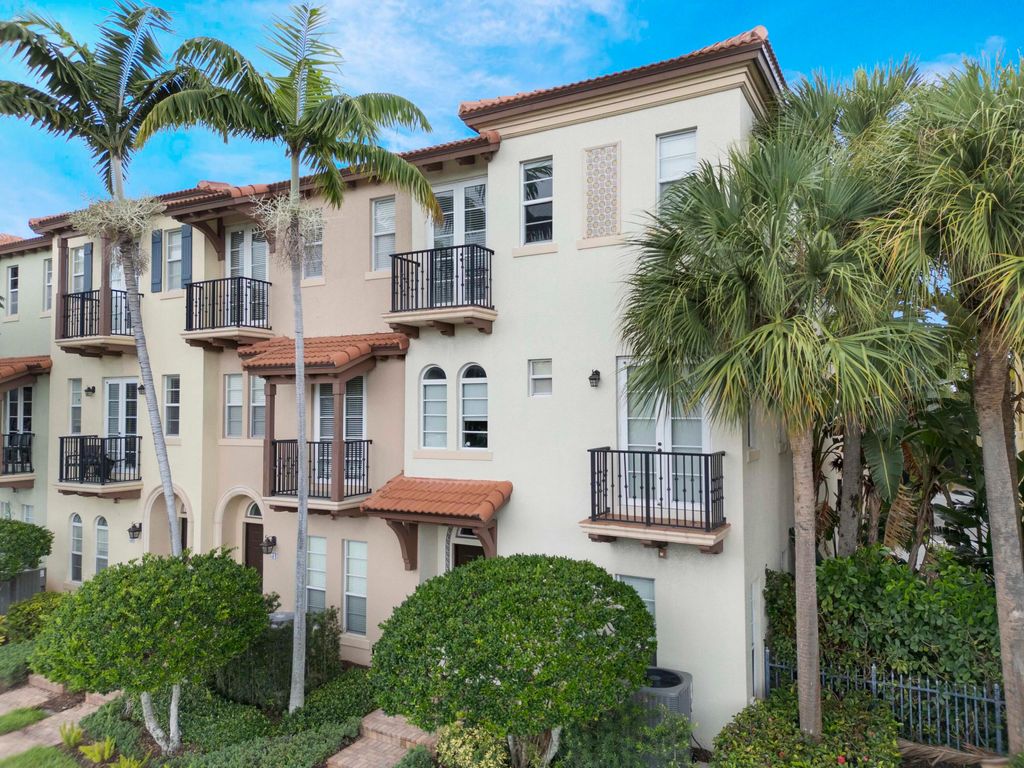 Photo of 52 Via Floresta Drive, Boca Raton, FL 33487 (MLS # R11121401)