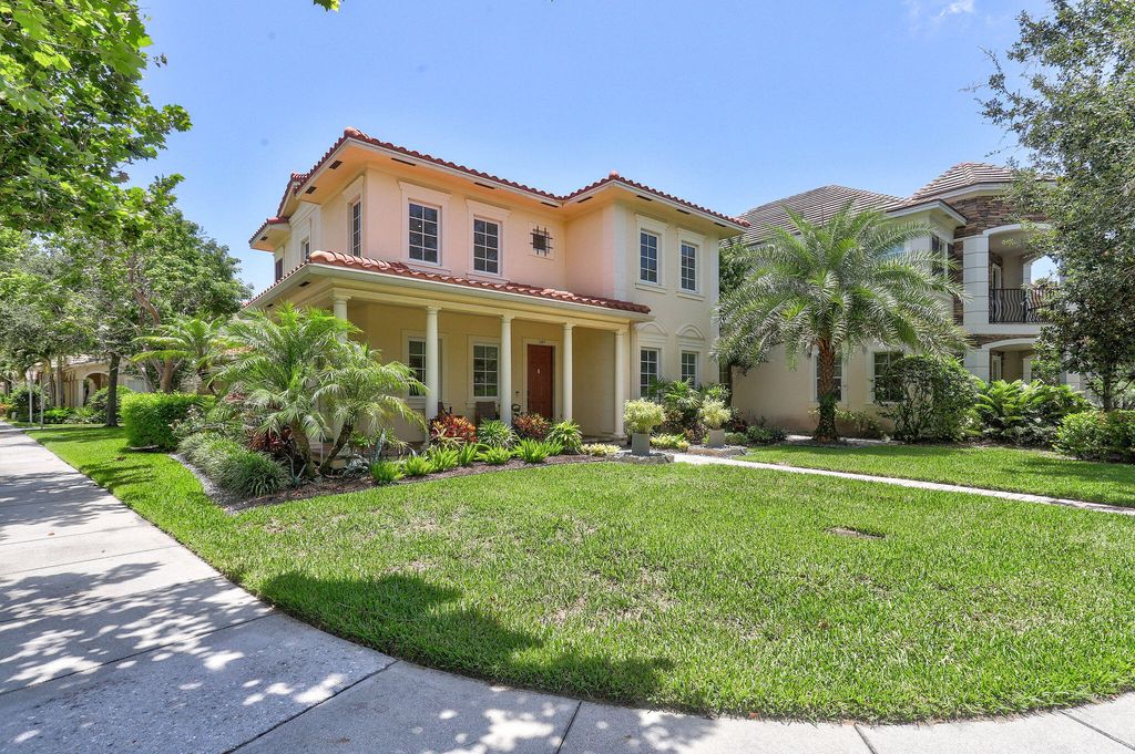Photo of 147 Killarney Court, Jupiter, FL 33458 (MLS # R11005445)