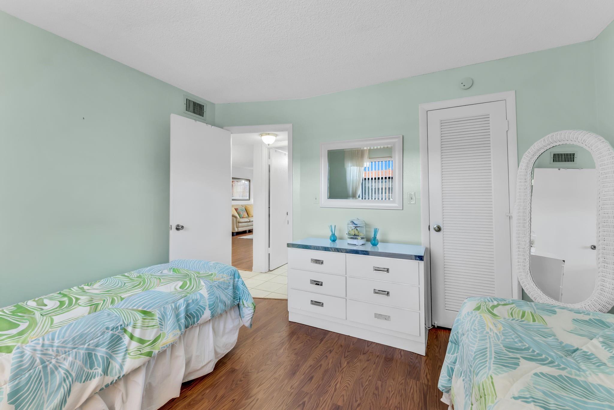 Sunrise Lakes - Residential