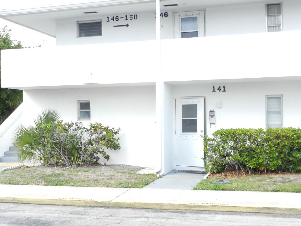 Photo of 141 West Court, Royal Palm Beach, FL 33411 (MLS # B26010198)